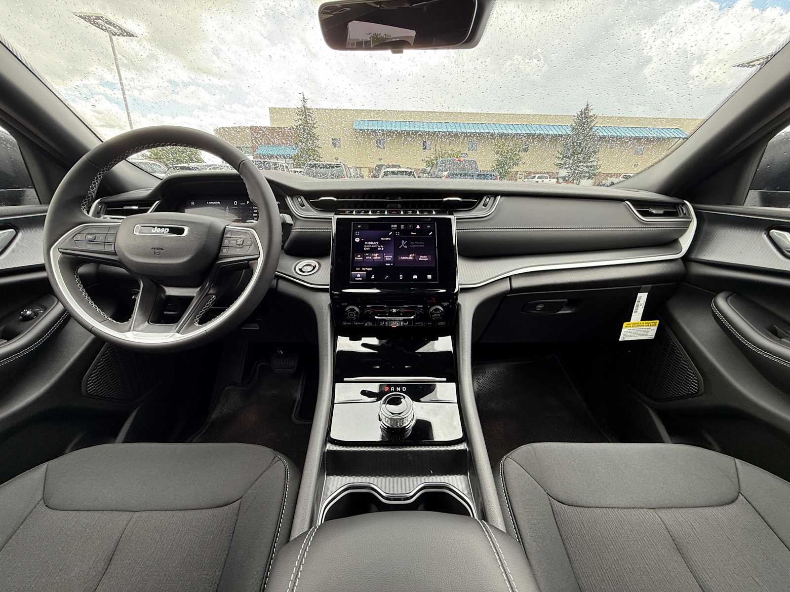 Thumbnail: 2025 Jeep Grand Cherokee - 28