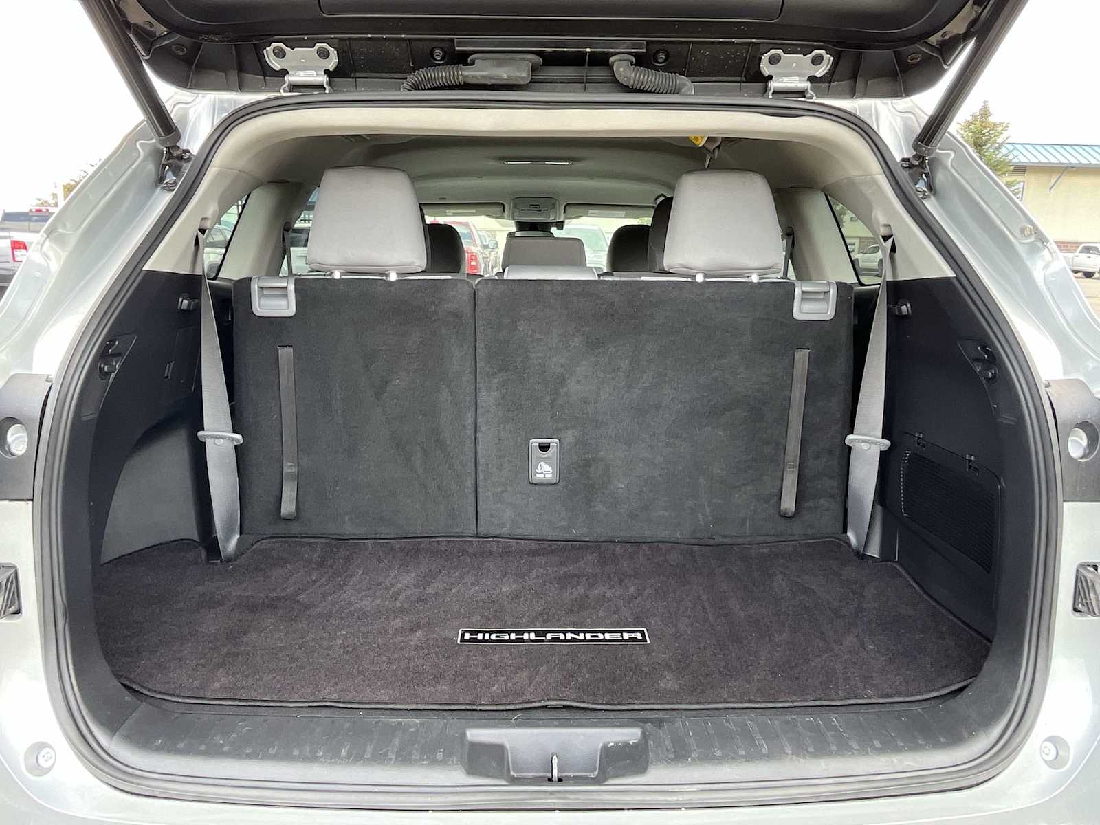 Thumbnail: 2021 Toyota Highlander - 19