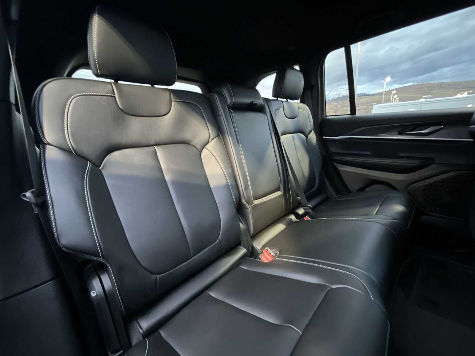 Thumbnail: 2025 Jeep Grand Cherokee - 13