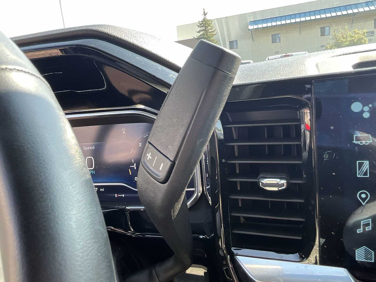 Thumbnail: 2024 Chevrolet Silverado 1500 - 17