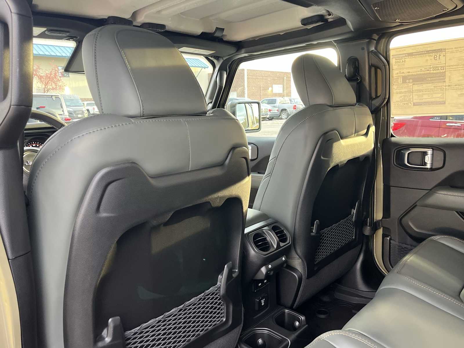 Thumbnail: 2026 Jeep Gladiator - 12