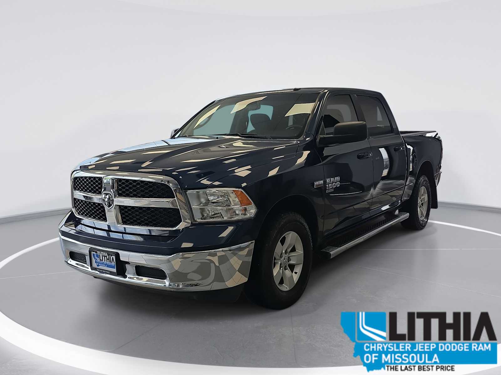 2021 RAM 1500 Classic Warlock 4x4 Crew Cab 5'7's photo