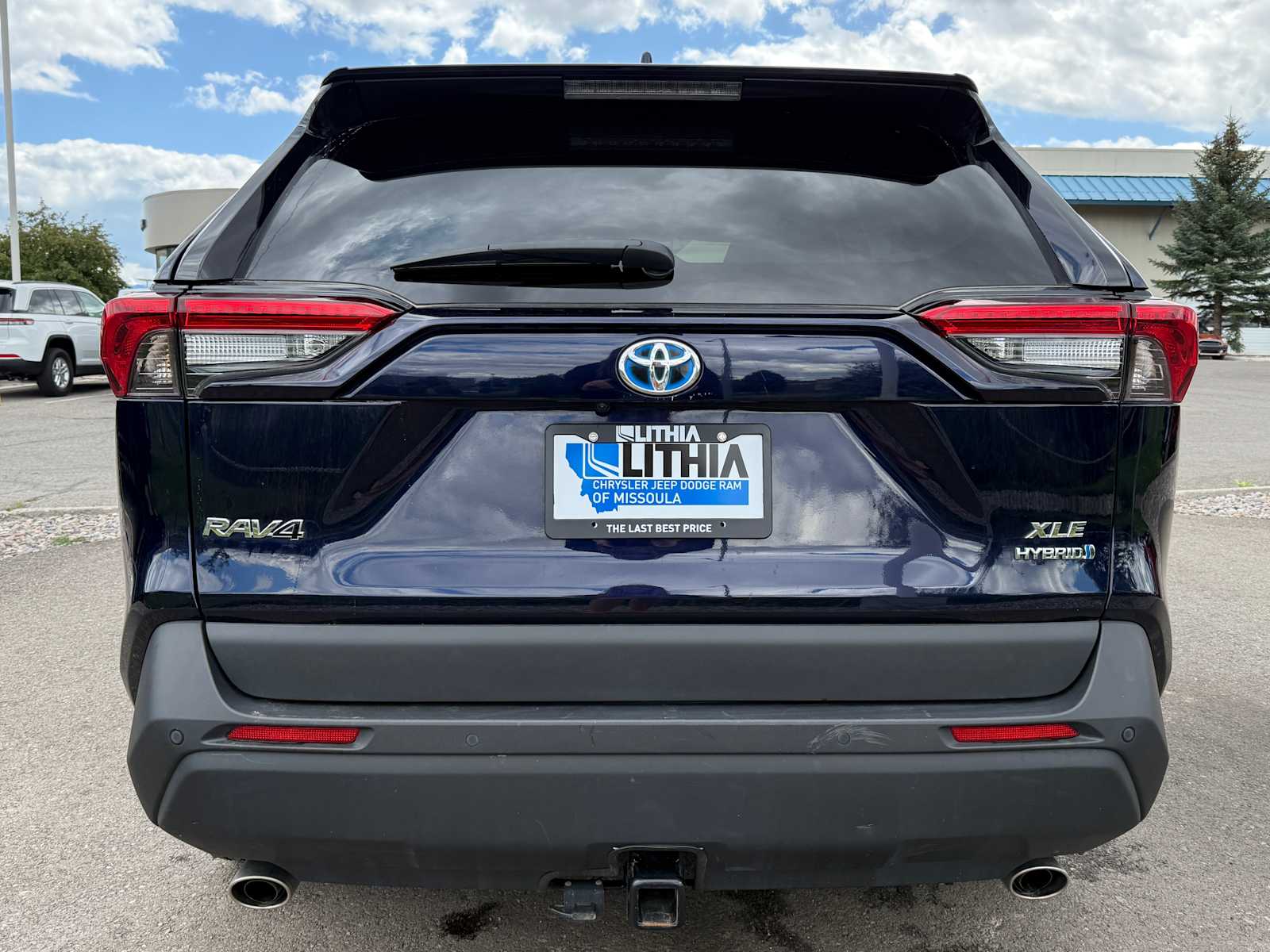 Thumbnail: 2023 Toyota RAV4 - 8