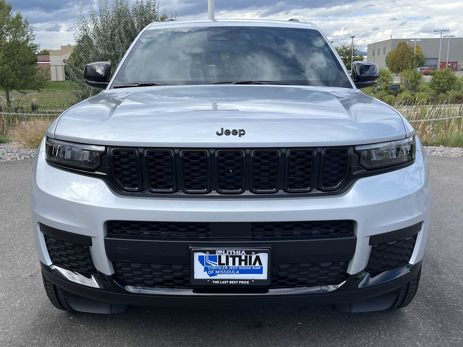 Thumbnail: 2025 Jeep Grand Cherokee - 6