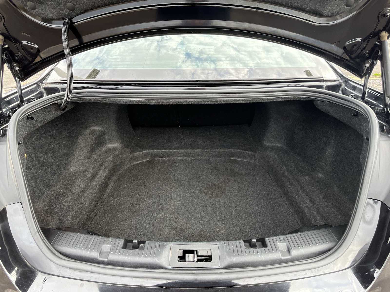 Thumbnail: 2019 Ford Taurus - 19