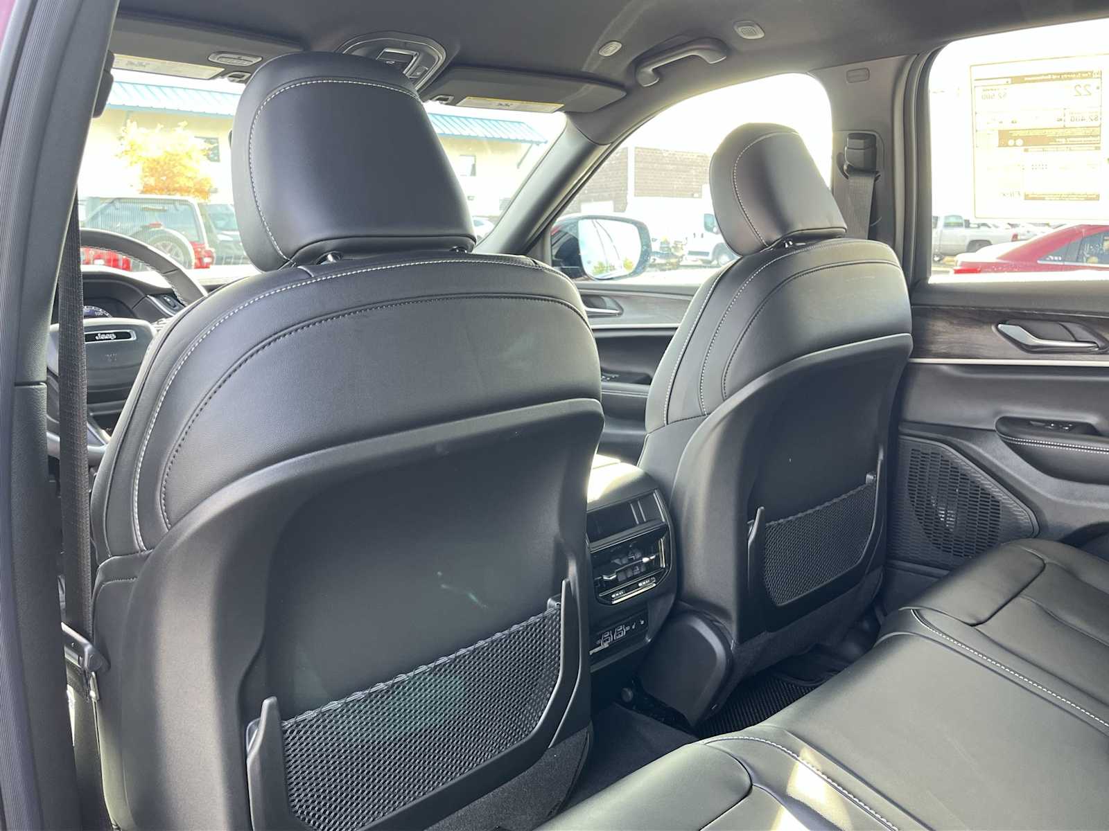 Thumbnail: 2025 Jeep Grand Cherokee - 12