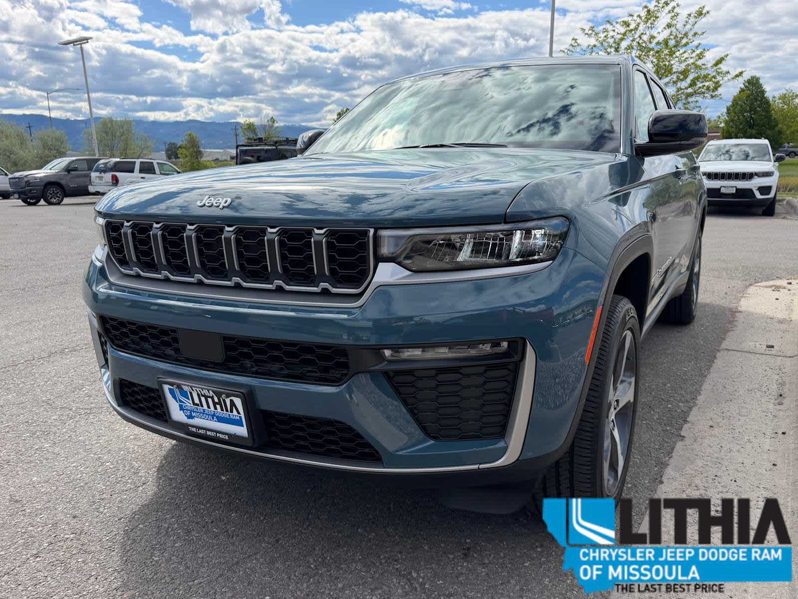 Thumbnail: 2026 Jeep Grand Cherokee - 2