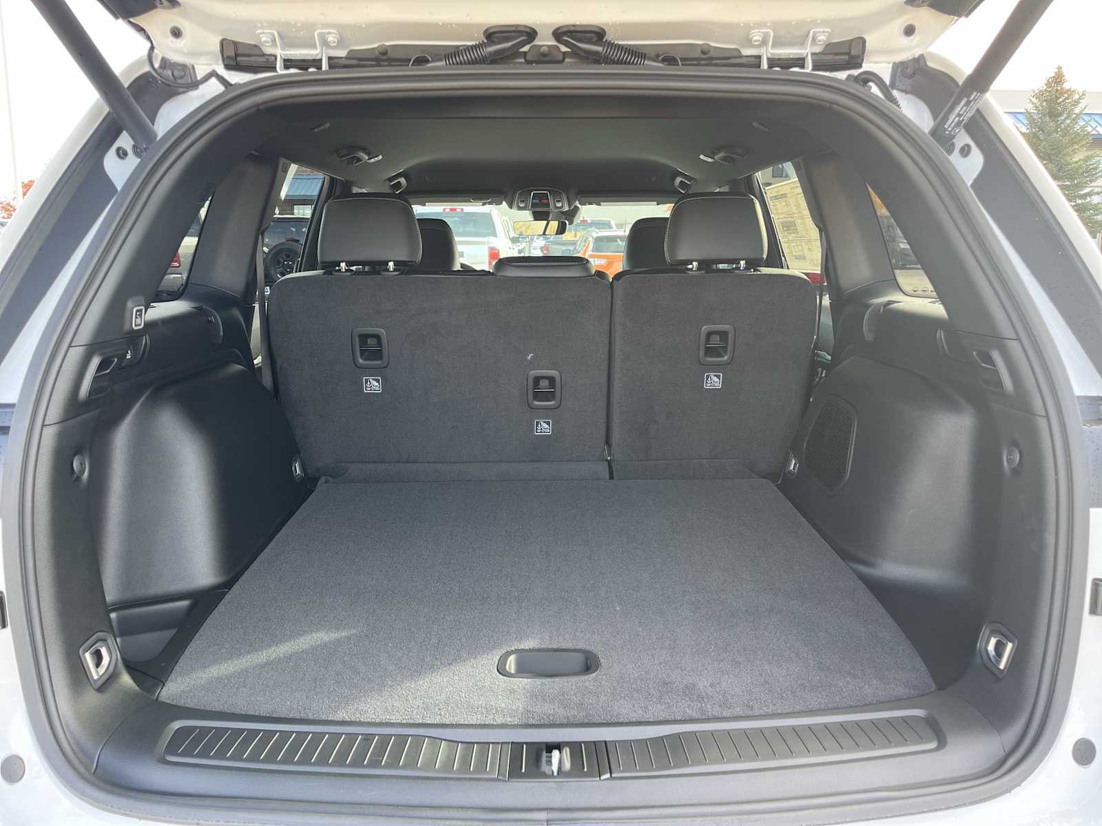 Thumbnail: 2025 Jeep Grand Cherokee - 19