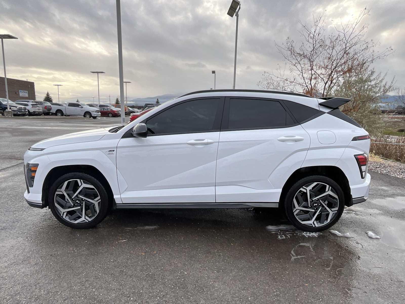 2024 Hyundai Kona N Line photo 2