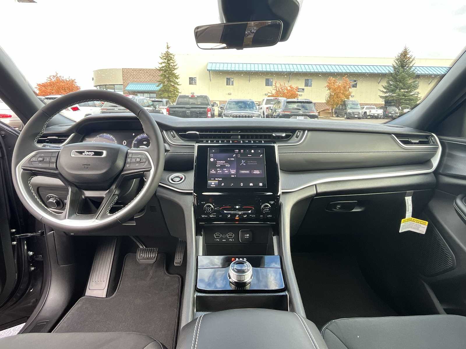 Thumbnail: 2025 Jeep Grand Cherokee - 10