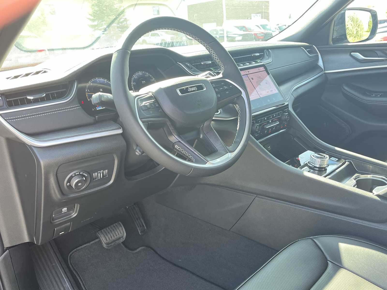 Thumbnail: 2025 Jeep Grand Cherokee - 2