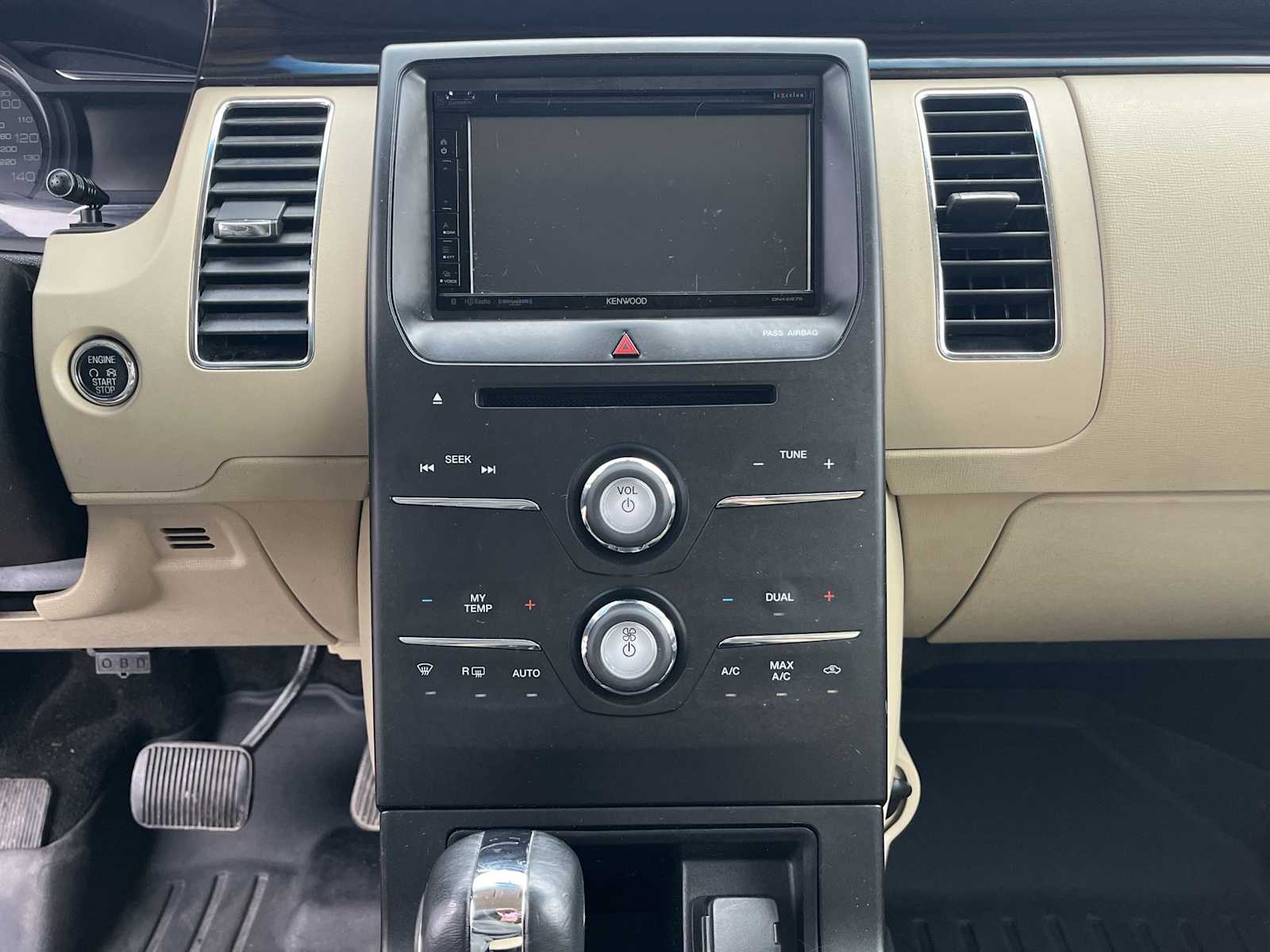 Thumbnail: 2019 Ford Flex - 16