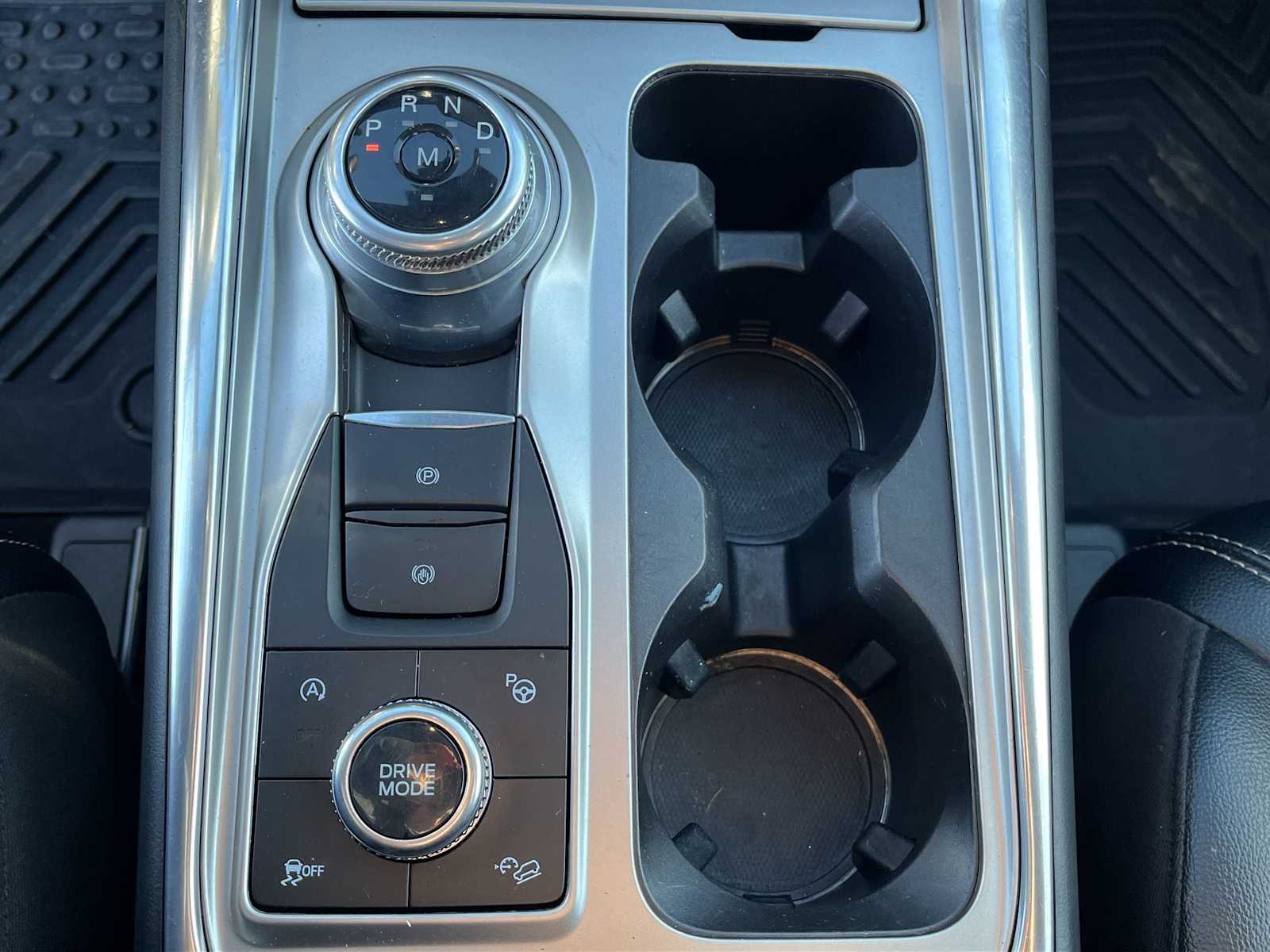 Thumbnail: 2020 Ford Explorer - 17