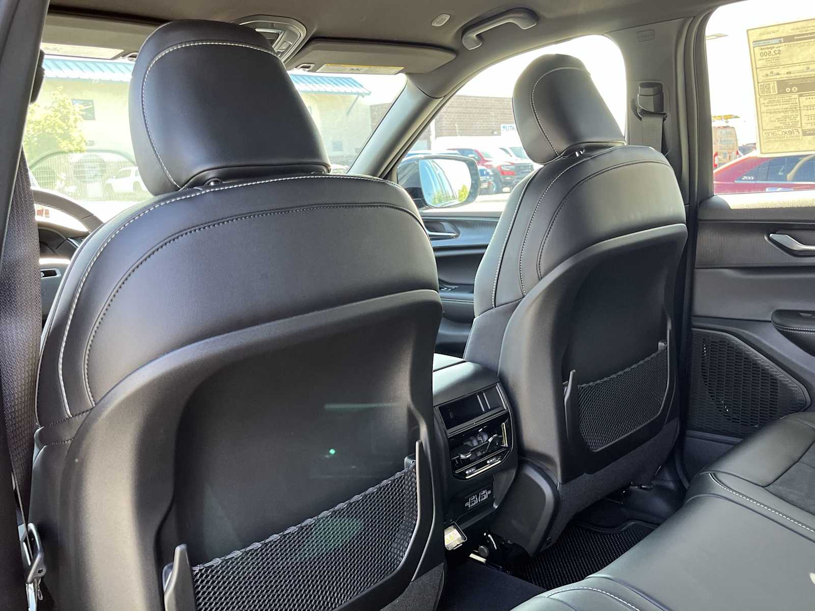 Thumbnail: 2025 Jeep Grand Cherokee - 12