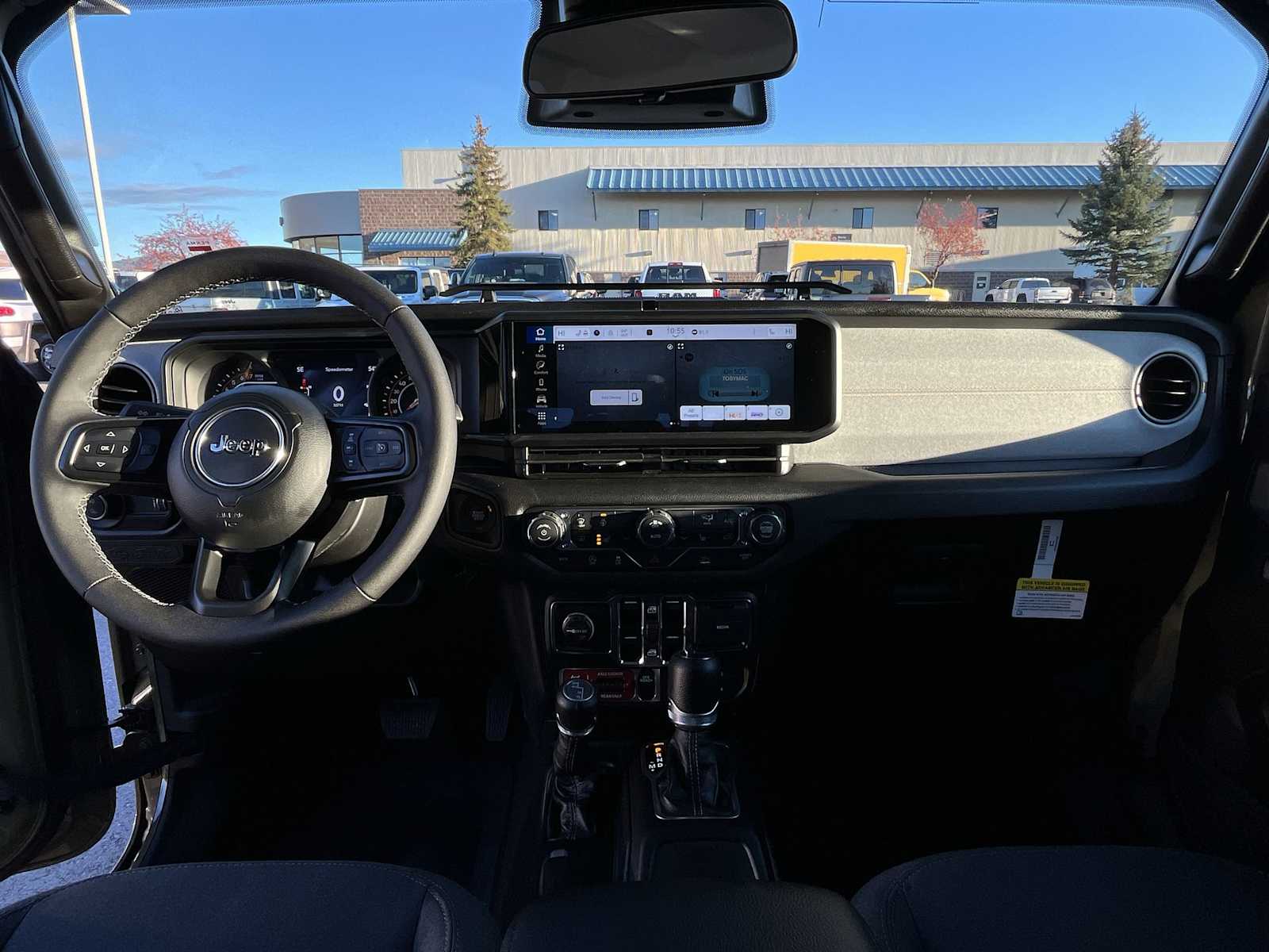 Thumbnail: 2026 Jeep Gladiator - 10