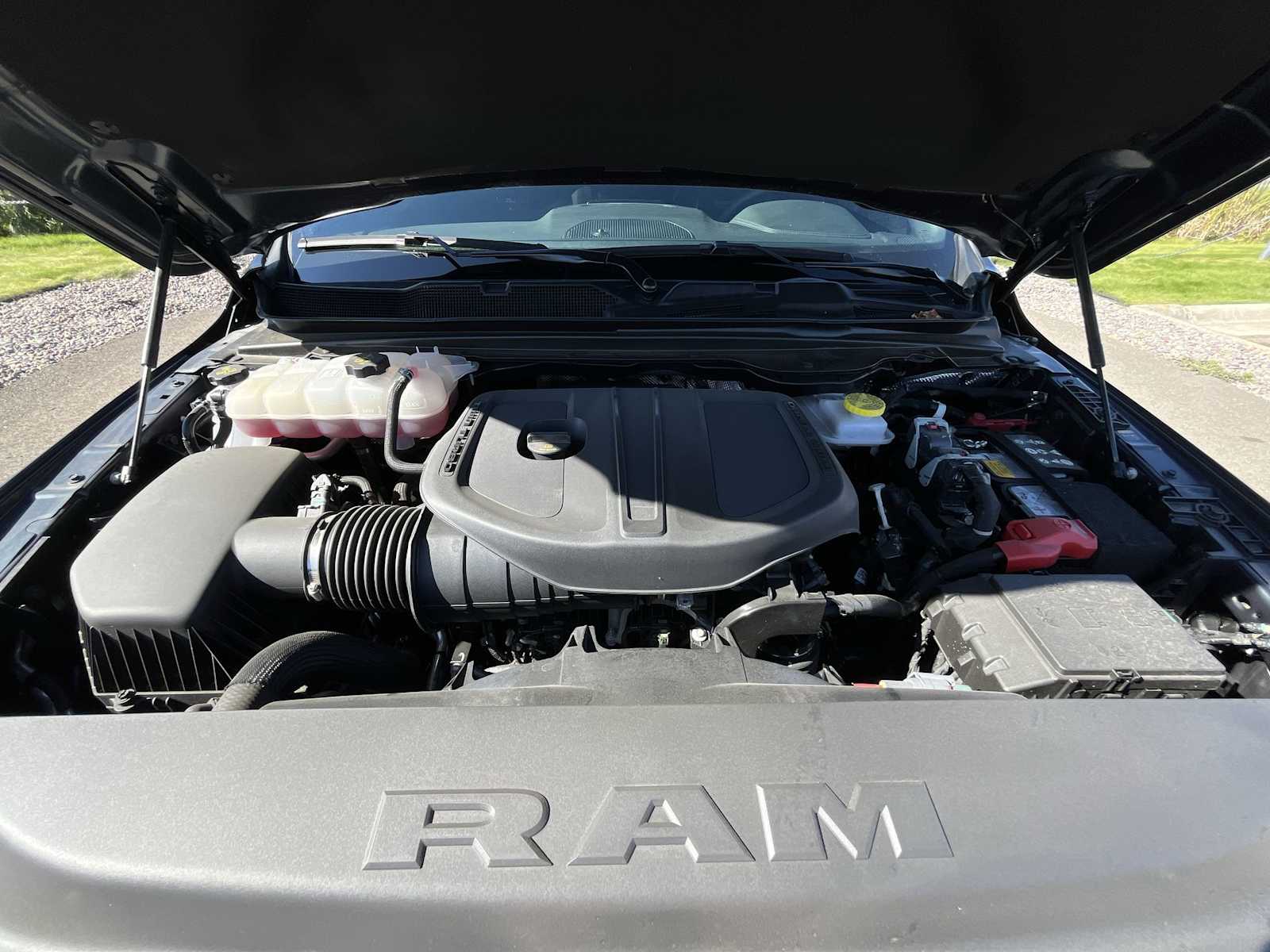 Thumbnail: 2025 RAM 1500 - 9