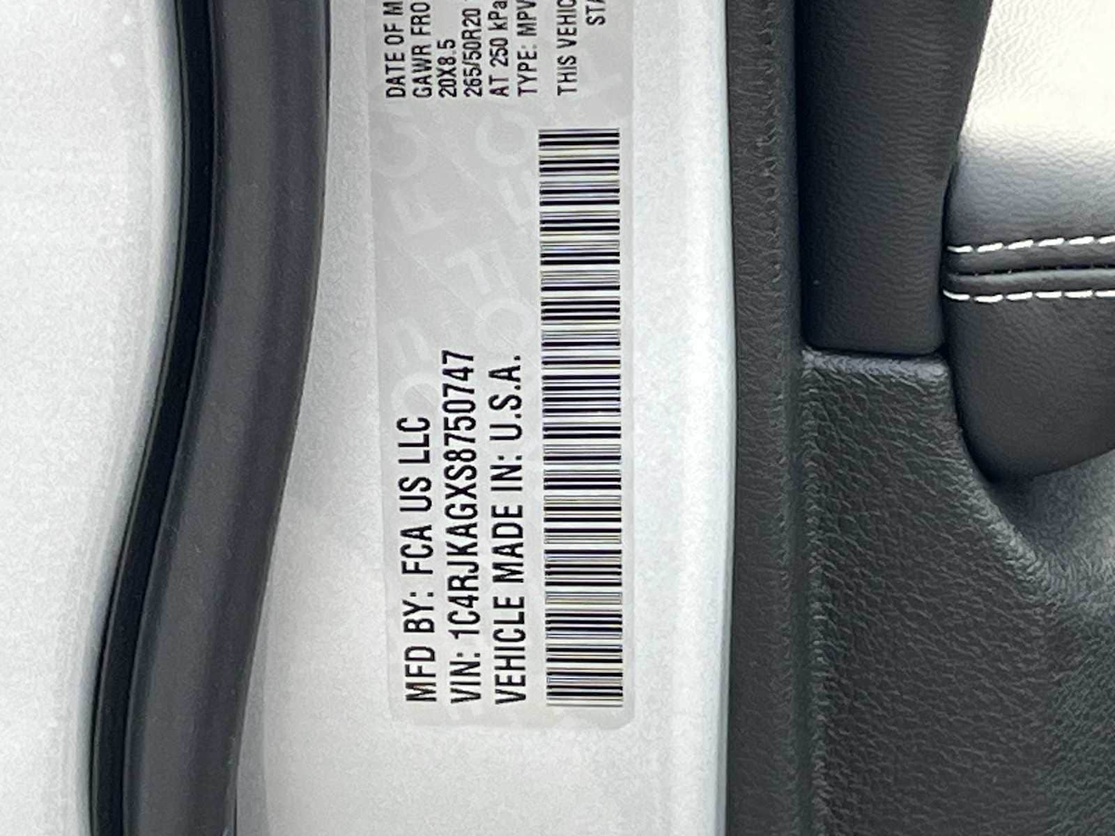 Thumbnail: 2025 Jeep Grand Cherokee - 21