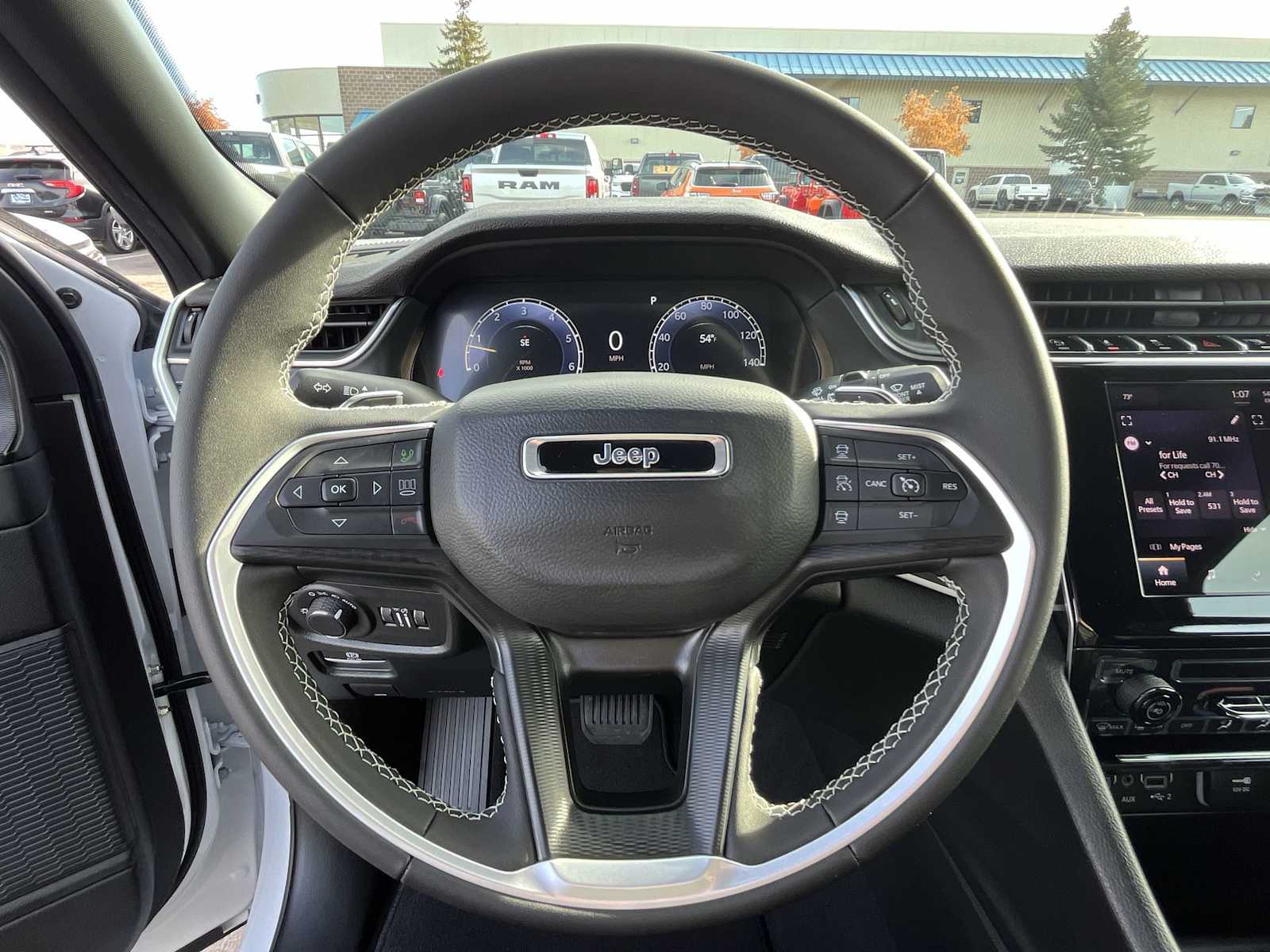 Thumbnail: 2025 Jeep Grand Cherokee - 15