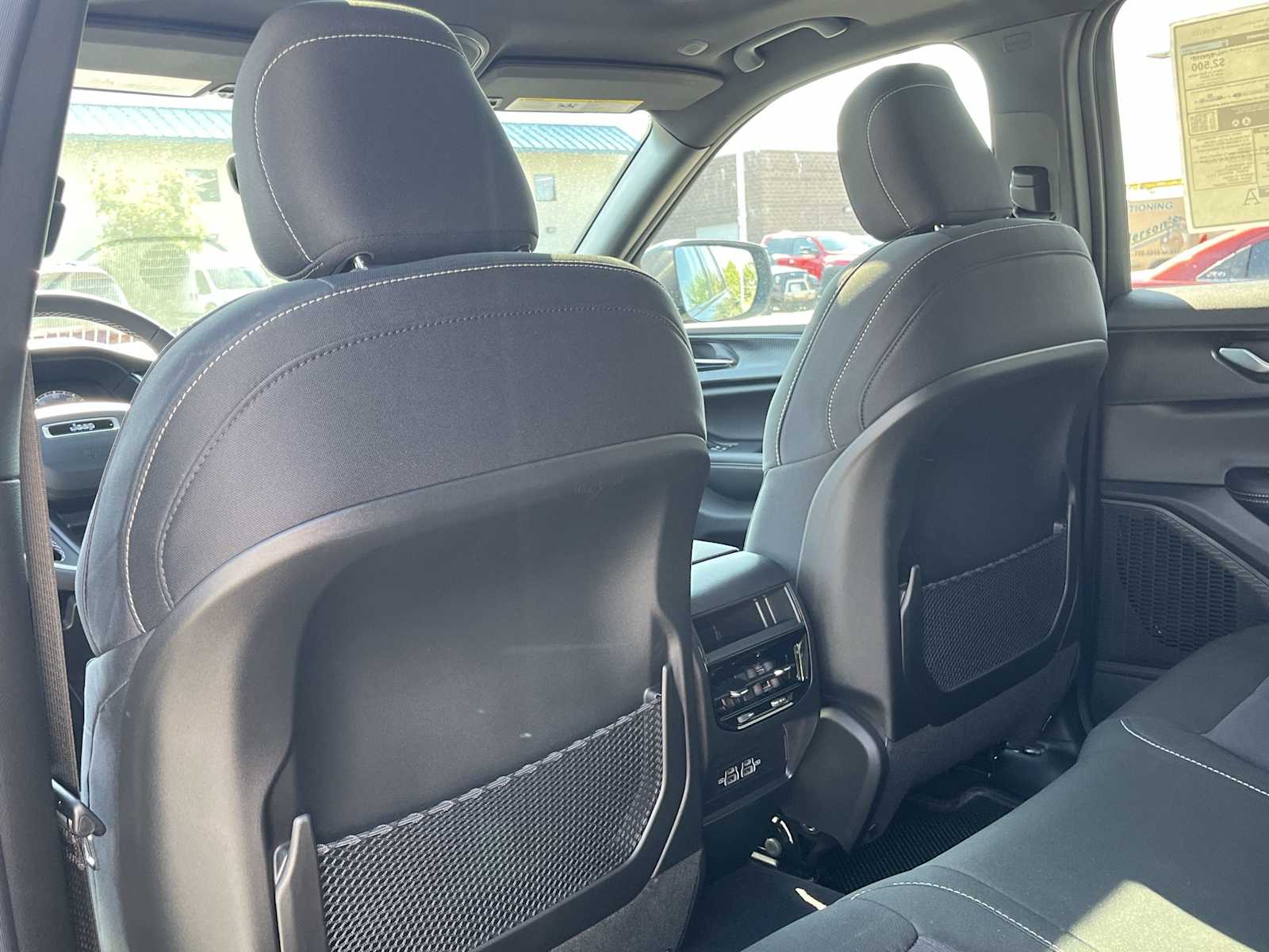 Thumbnail: 2025 Jeep Grand Cherokee - 12