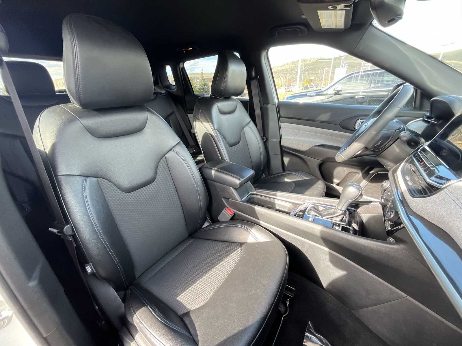 Thumbnail: 2024 Jeep Compass - 14