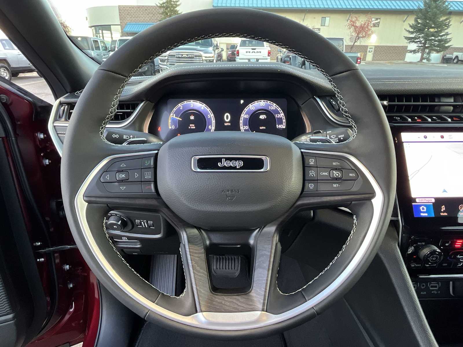 Thumbnail: 2025 Jeep Grand Cherokee - 15