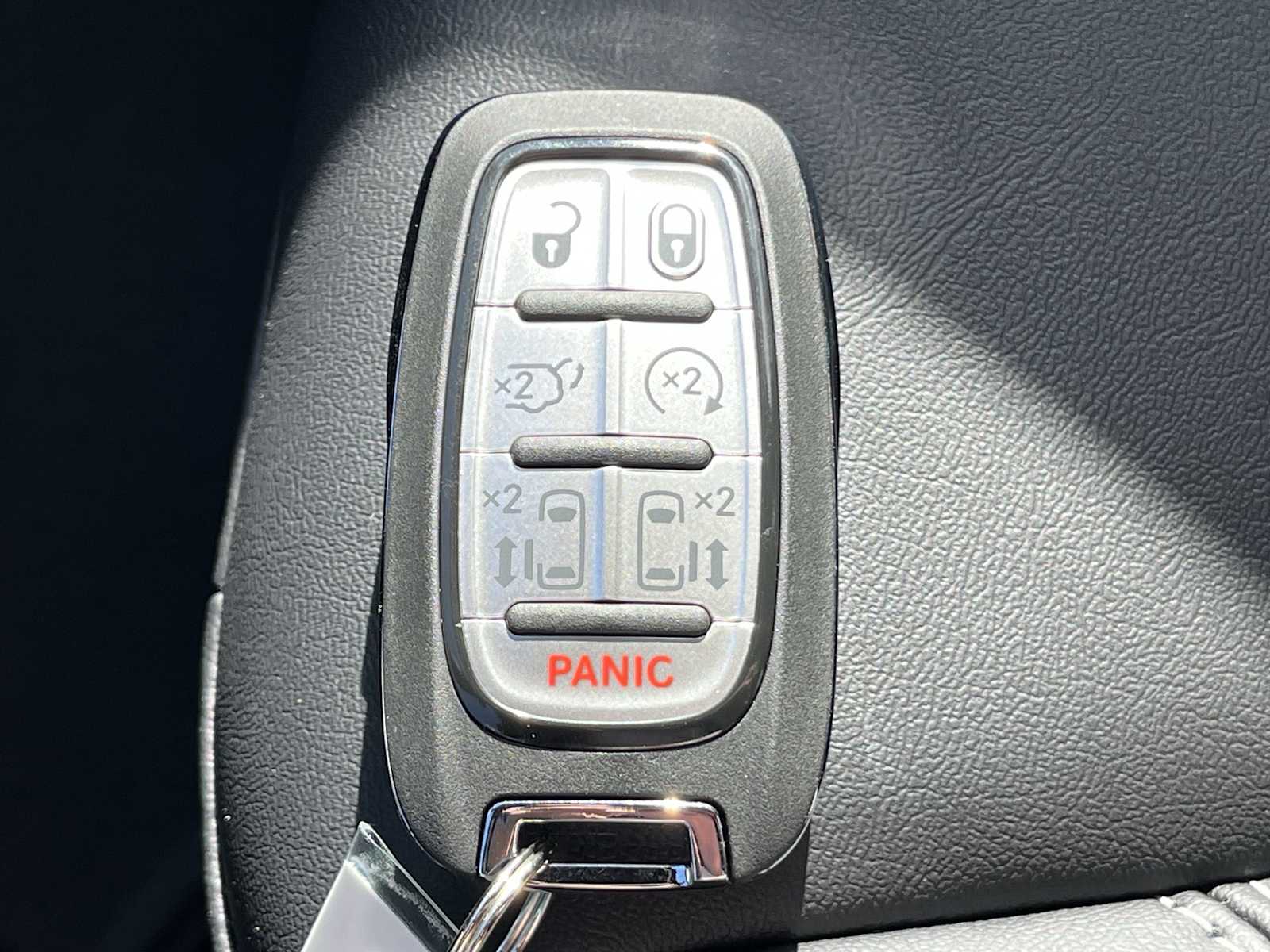 Thumbnail: 2026 Chrysler Pacifica - 20