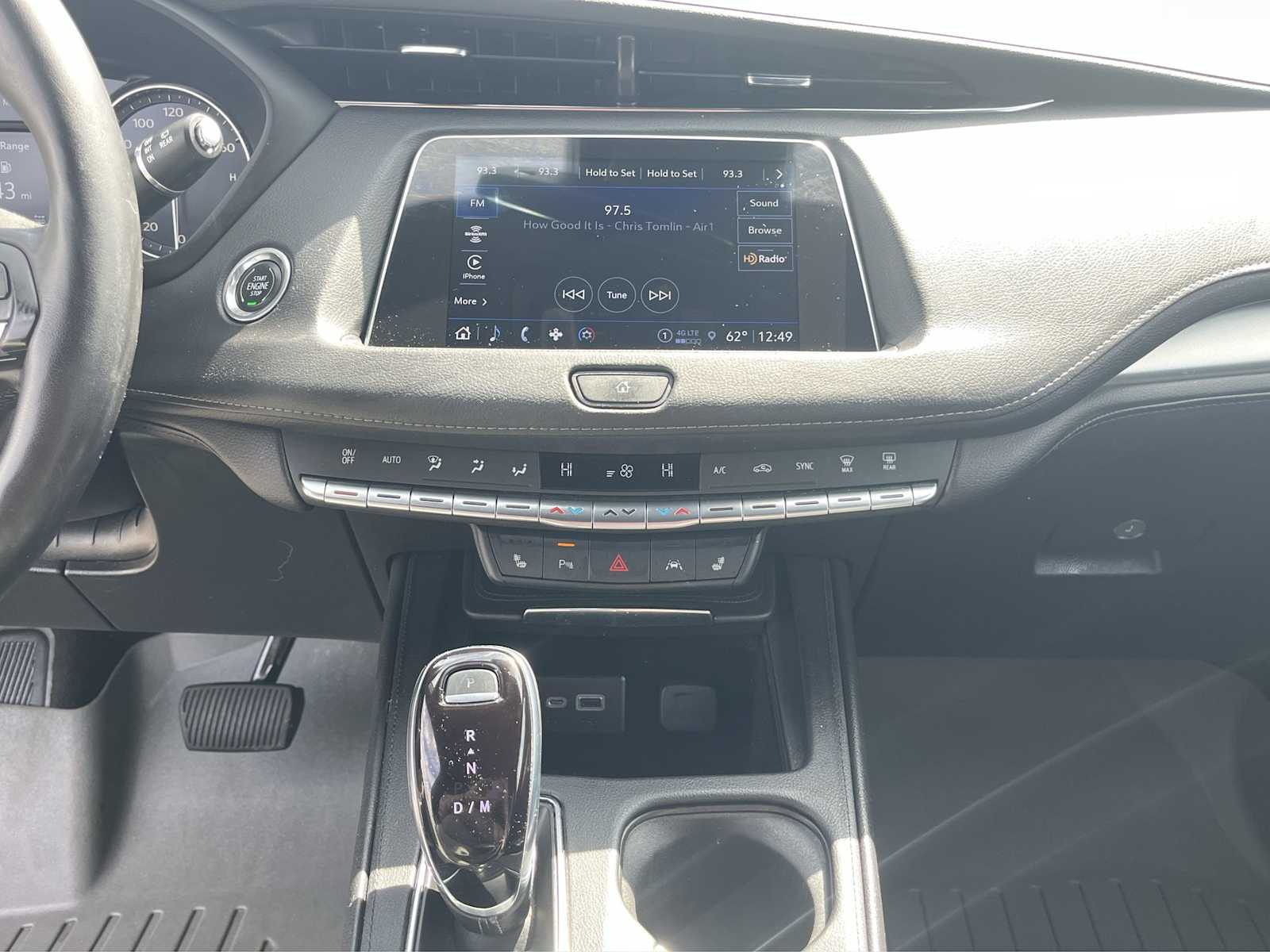 Thumbnail: 2023 Cadillac XT4 - 15