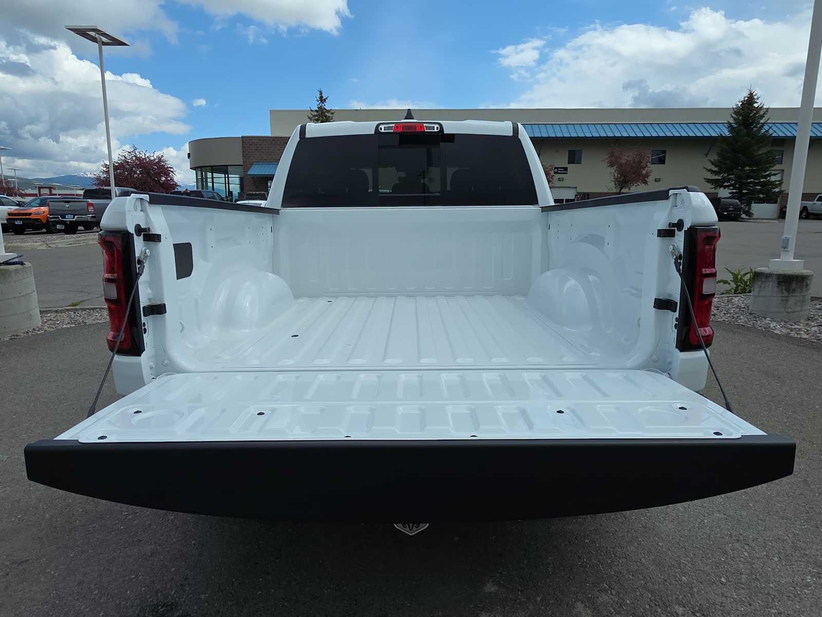 Thumbnail: 2026 RAM 1500 - 19