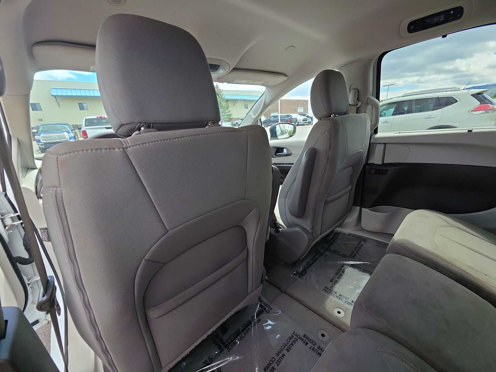 Thumbnail: 2017 Chrysler Pacifica - 12
