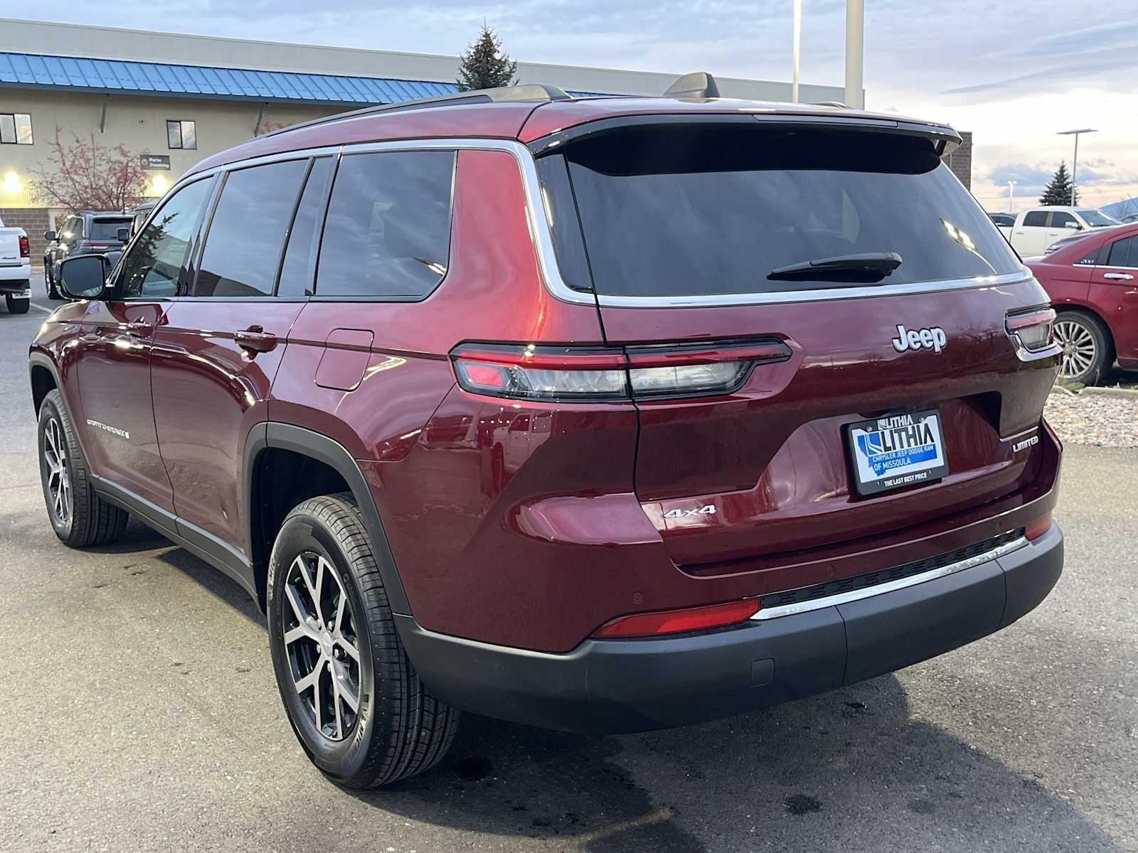 Thumbnail: 2025 Jeep Grand Cherokee - 4