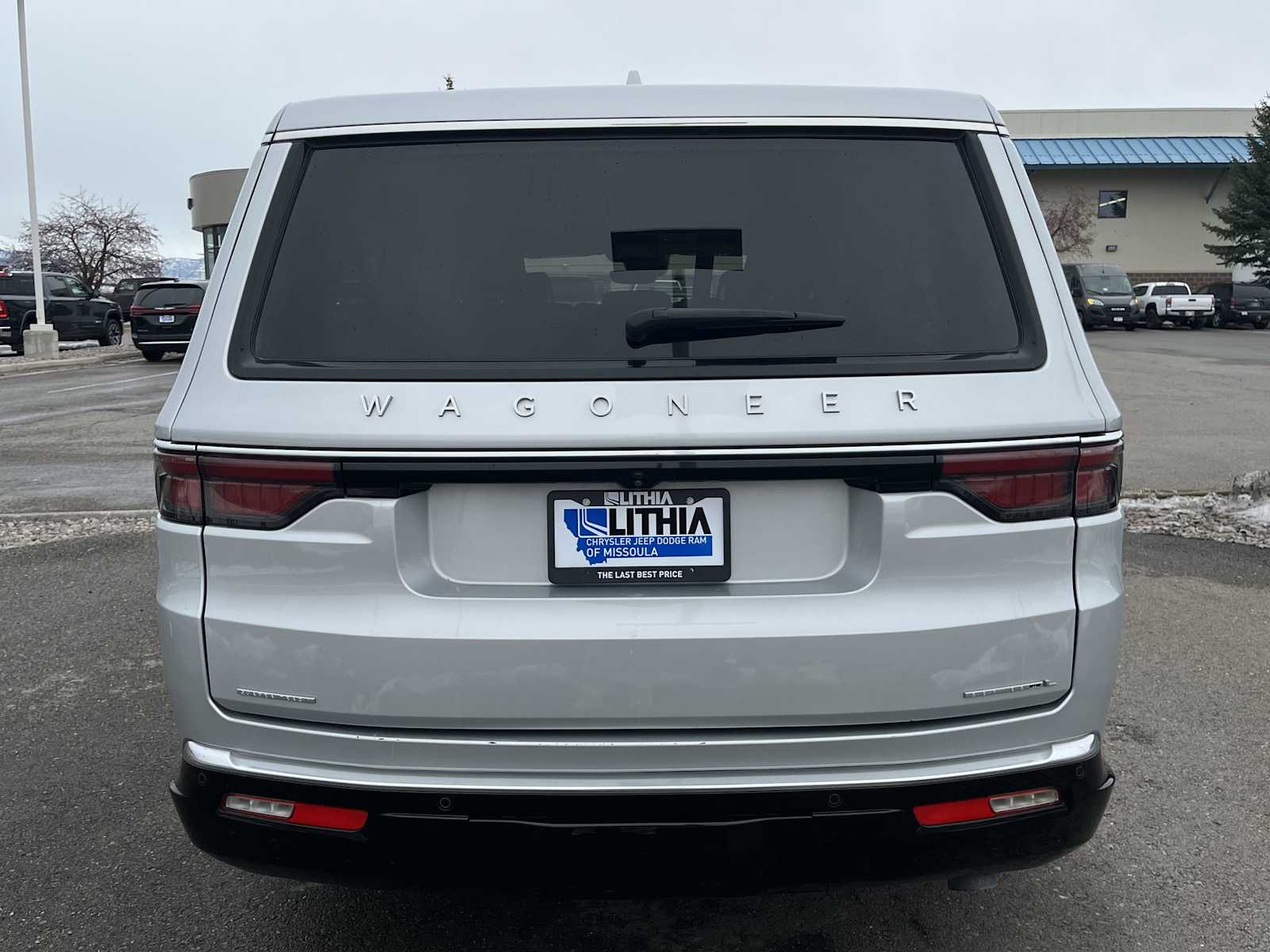 Thumbnail: 2023 Jeep Wagoneer - 5