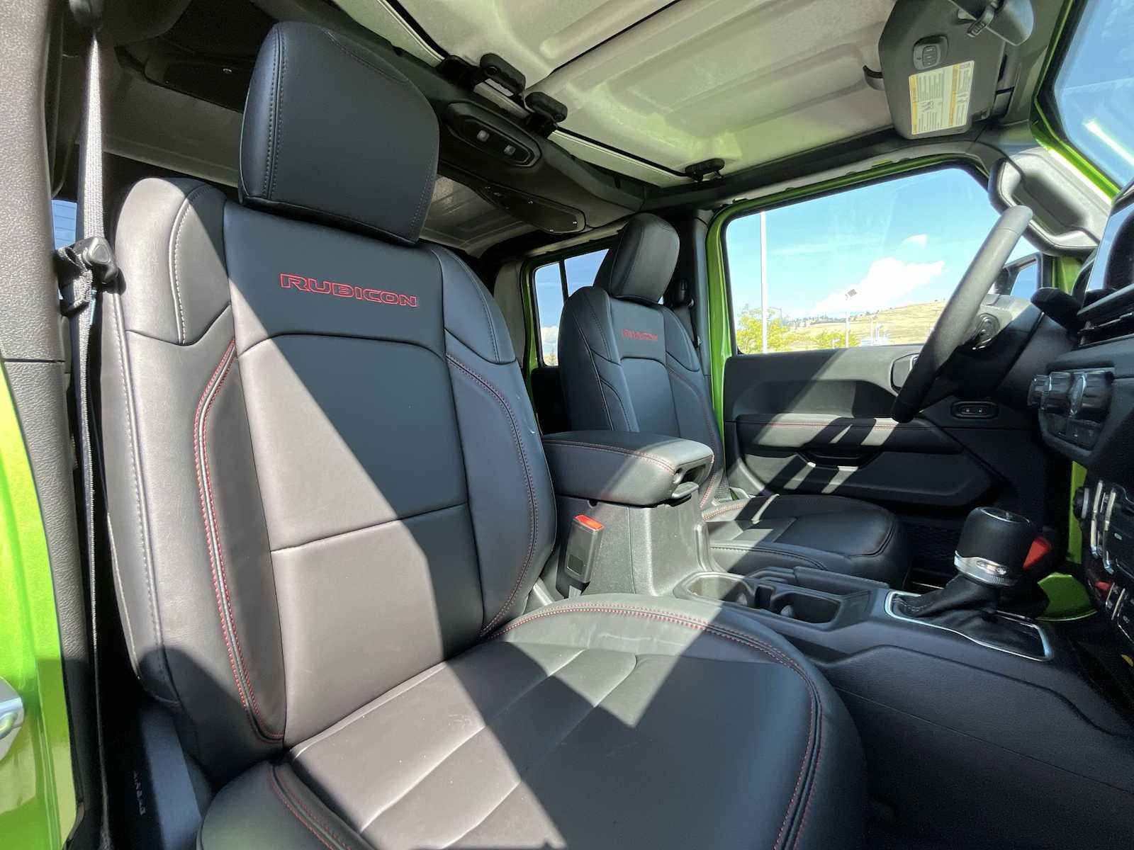 Thumbnail: 2025 Jeep Gladiator - 14