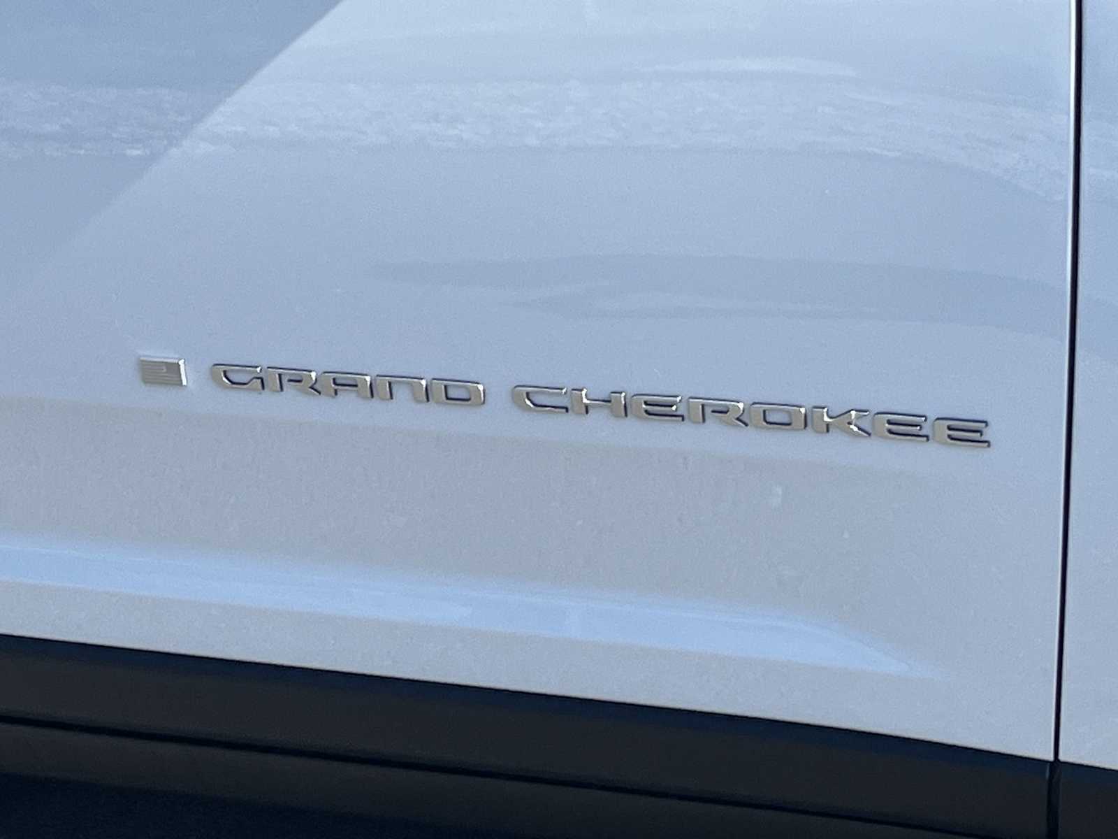 Thumbnail: 2025 Jeep Grand Cherokee - 7