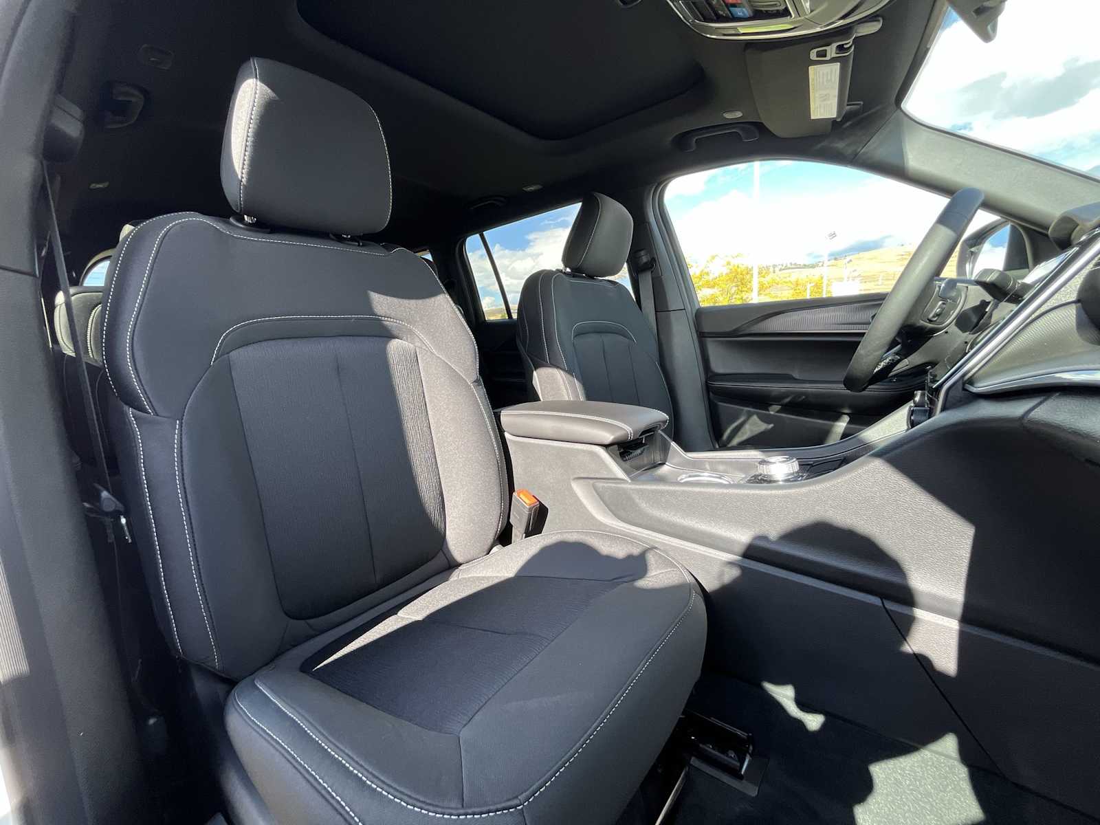 Thumbnail: 2025 Jeep Grand Cherokee - 14