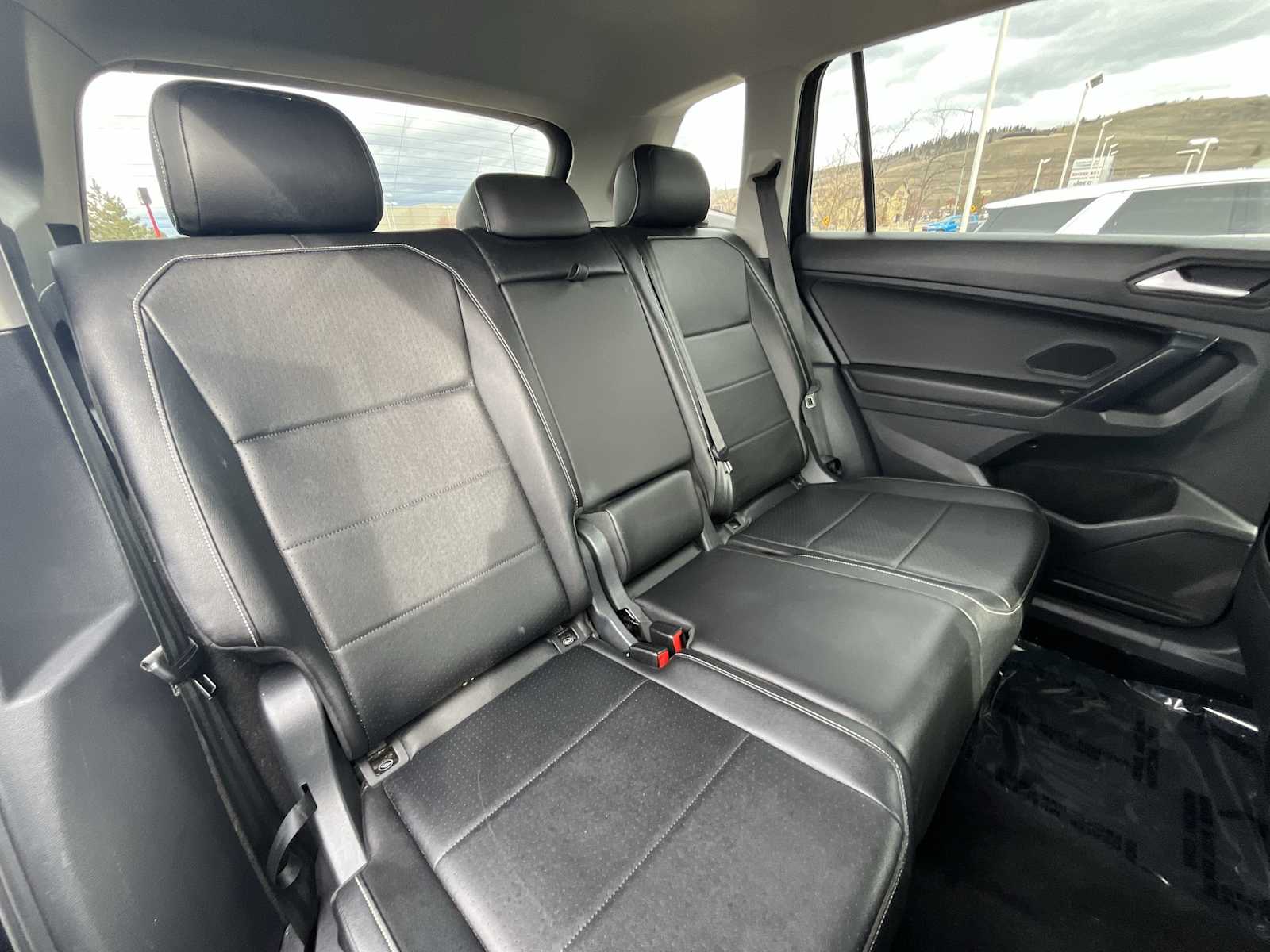 Thumbnail: 2021 Volkswagen Tiguan - 13