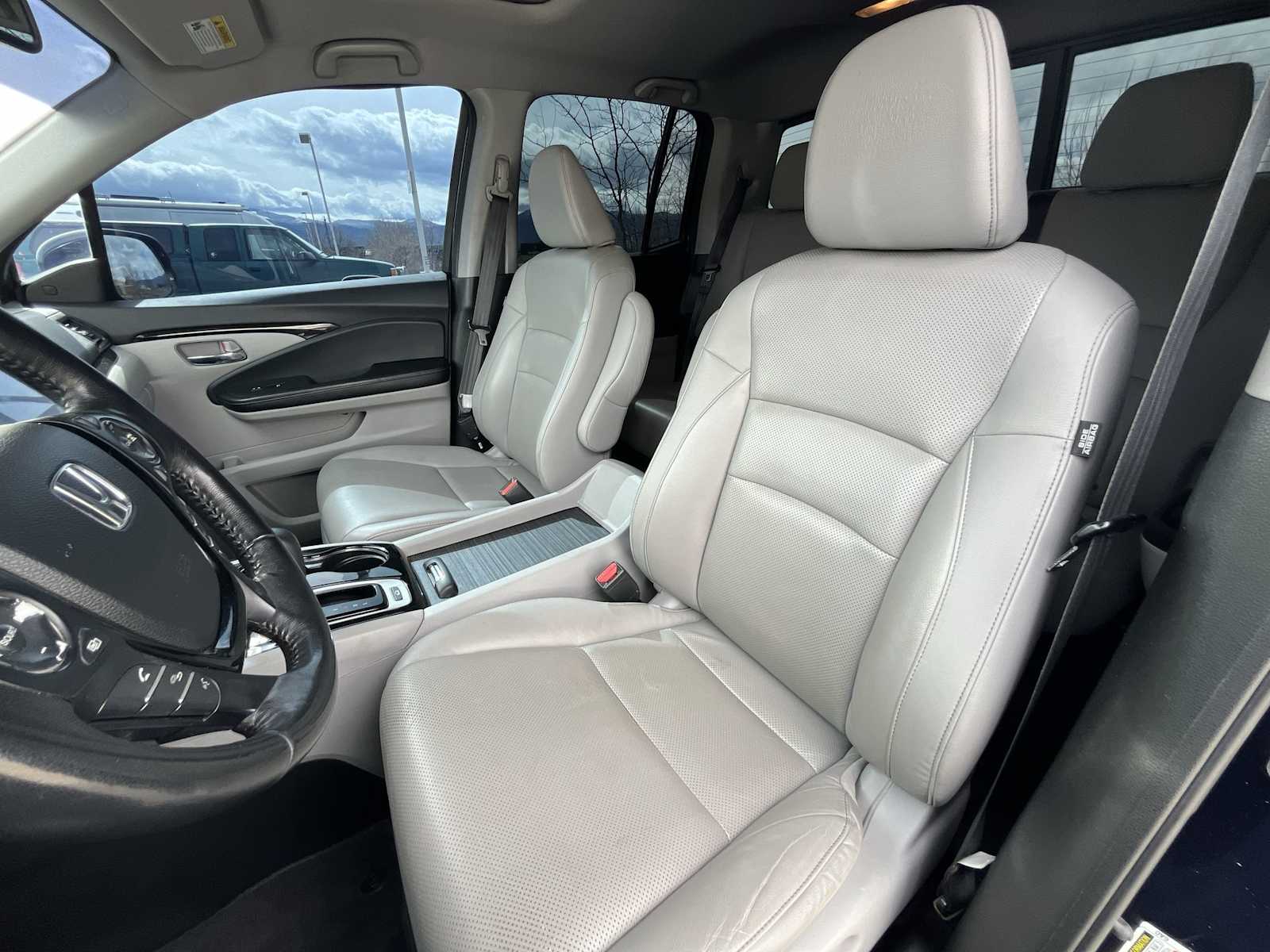 Thumbnail: 2017 Honda Ridgeline - 11