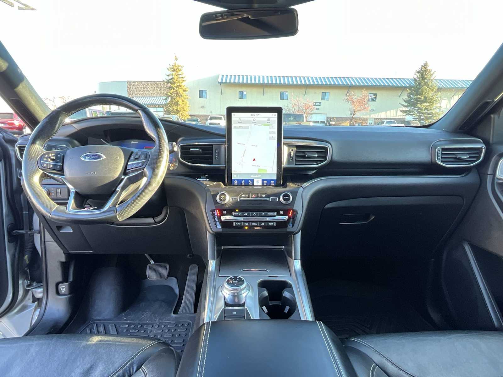 Thumbnail: 2020 Ford Explorer - 10