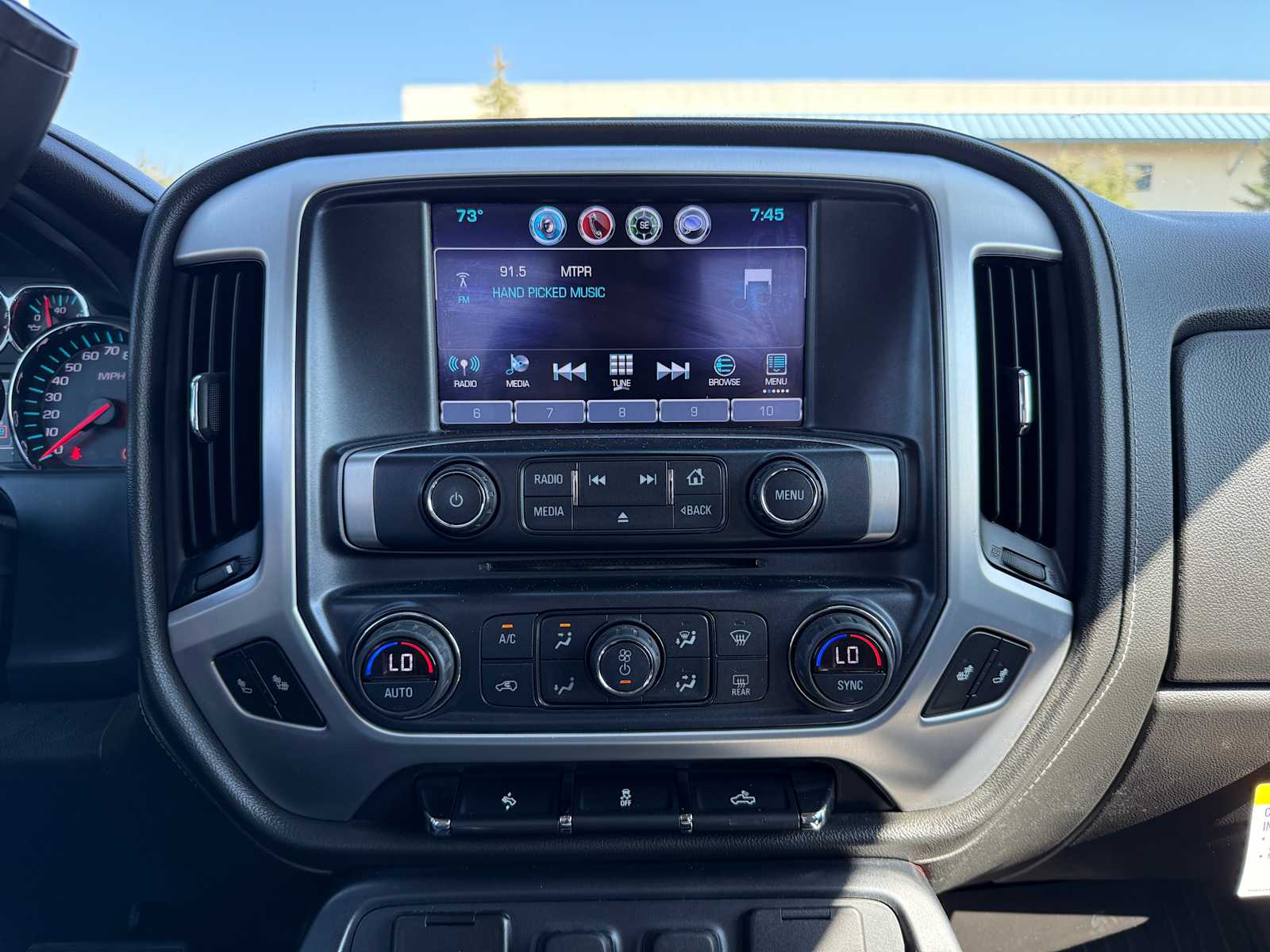 Thumbnail: 2018 GMC Sierra 2500 - 14