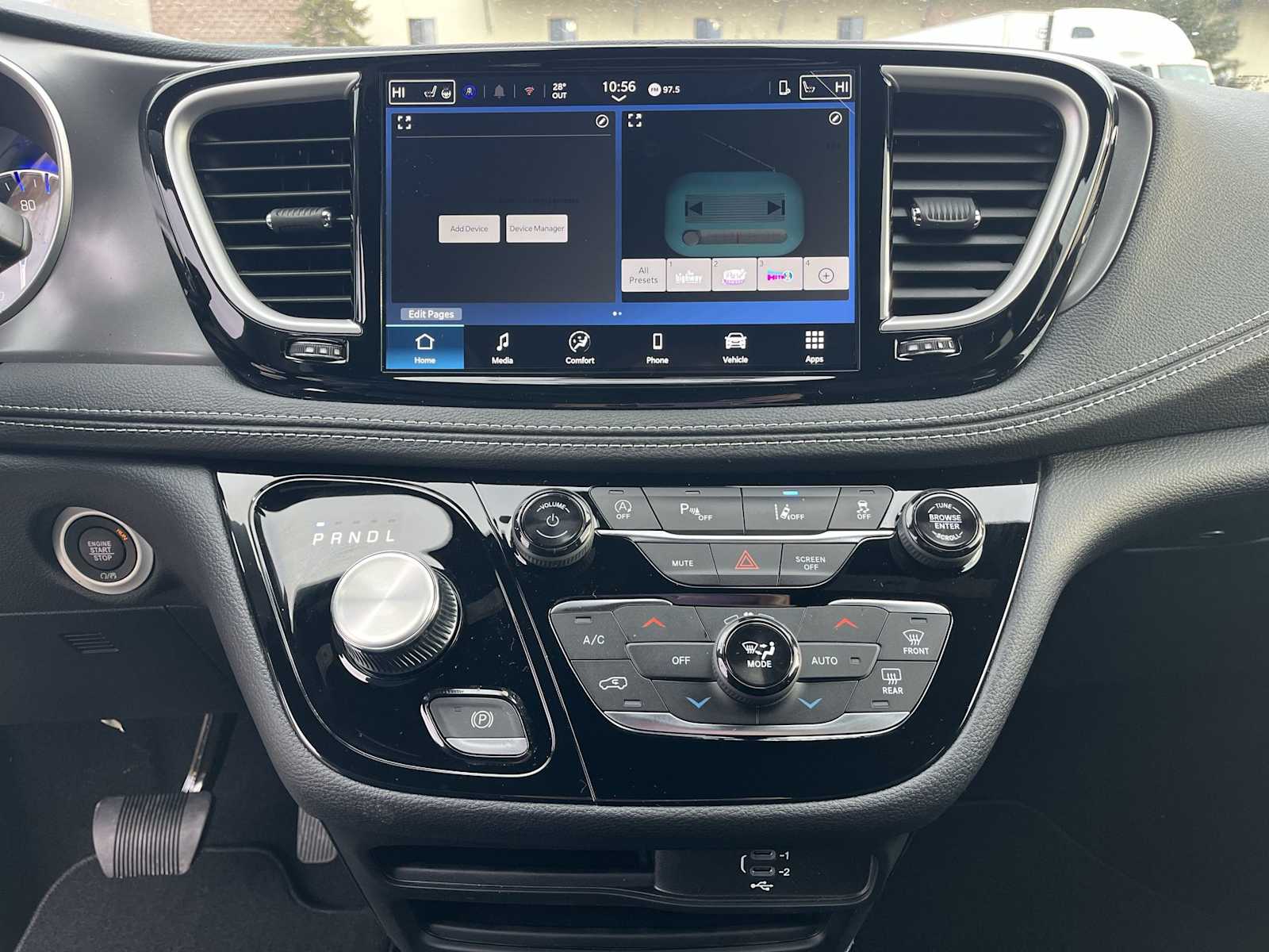 Thumbnail: 2026 Chrysler Pacifica - 16