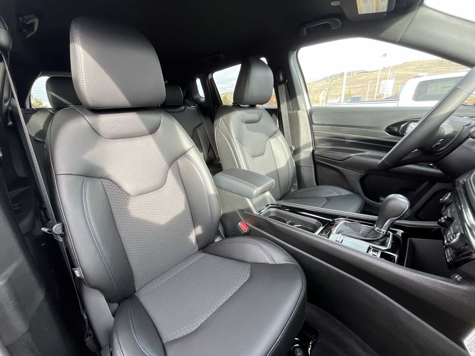 Thumbnail: 2026 Jeep Compass - 14