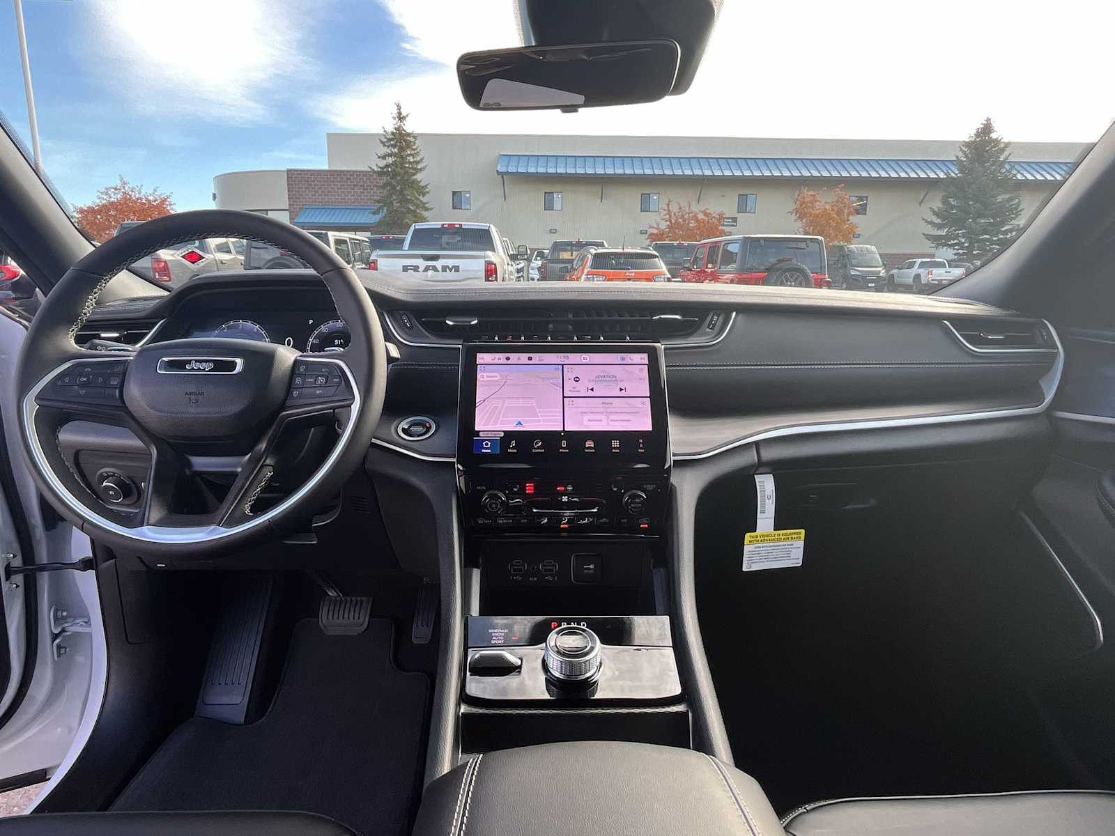 Thumbnail: 2025 Jeep Grand Cherokee - 10