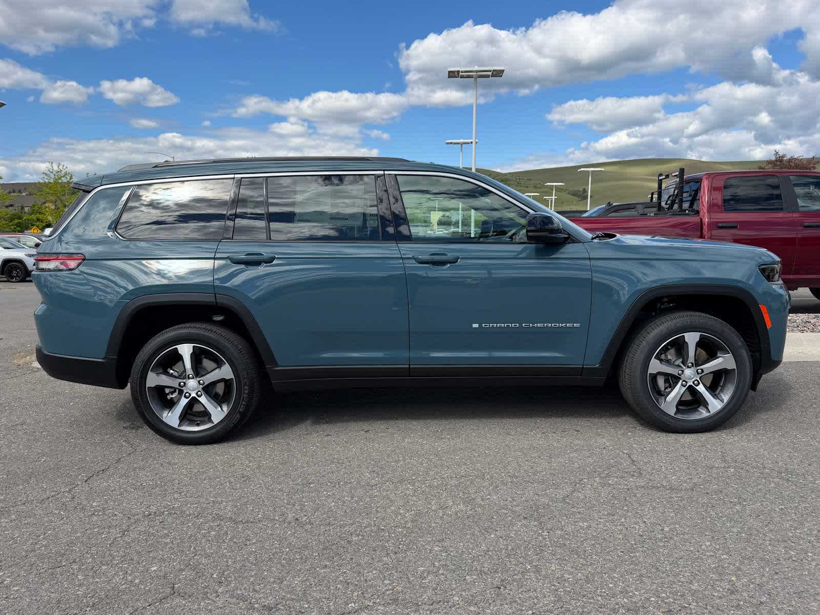 Thumbnail: 2026 Jeep Grand Cherokee - 11