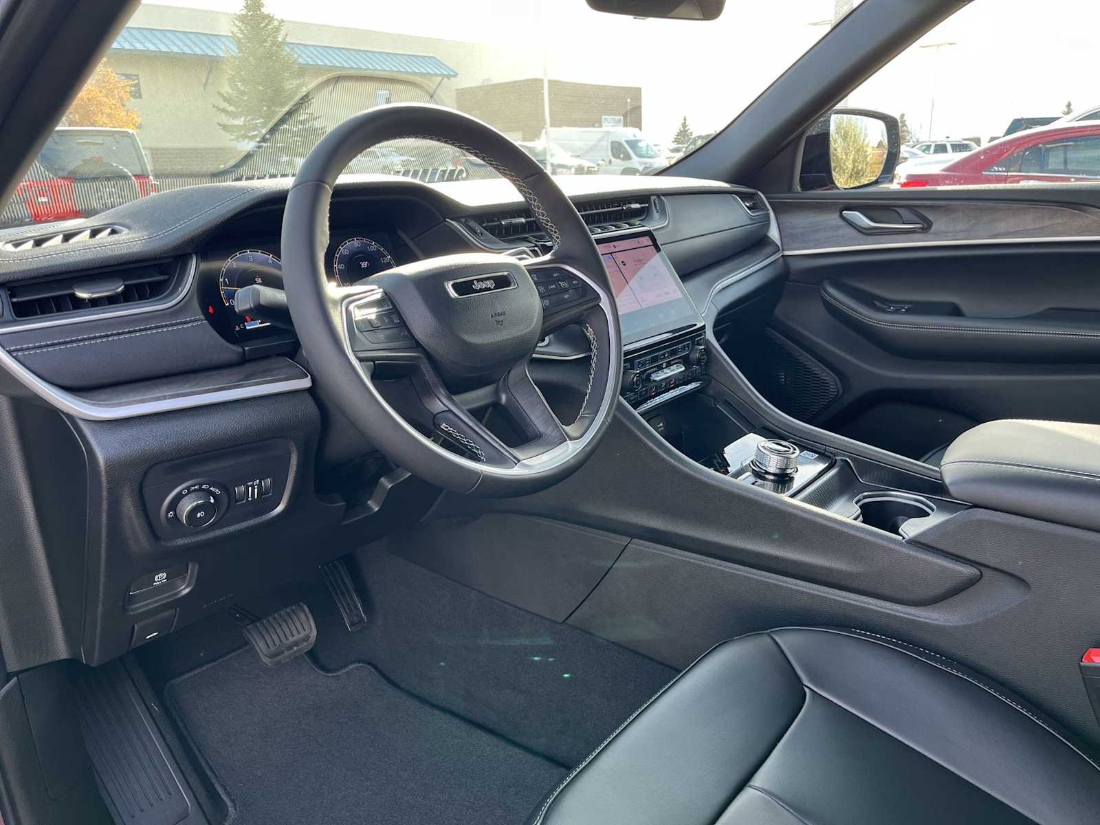 Thumbnail: 2025 Jeep Grand Cherokee - 2