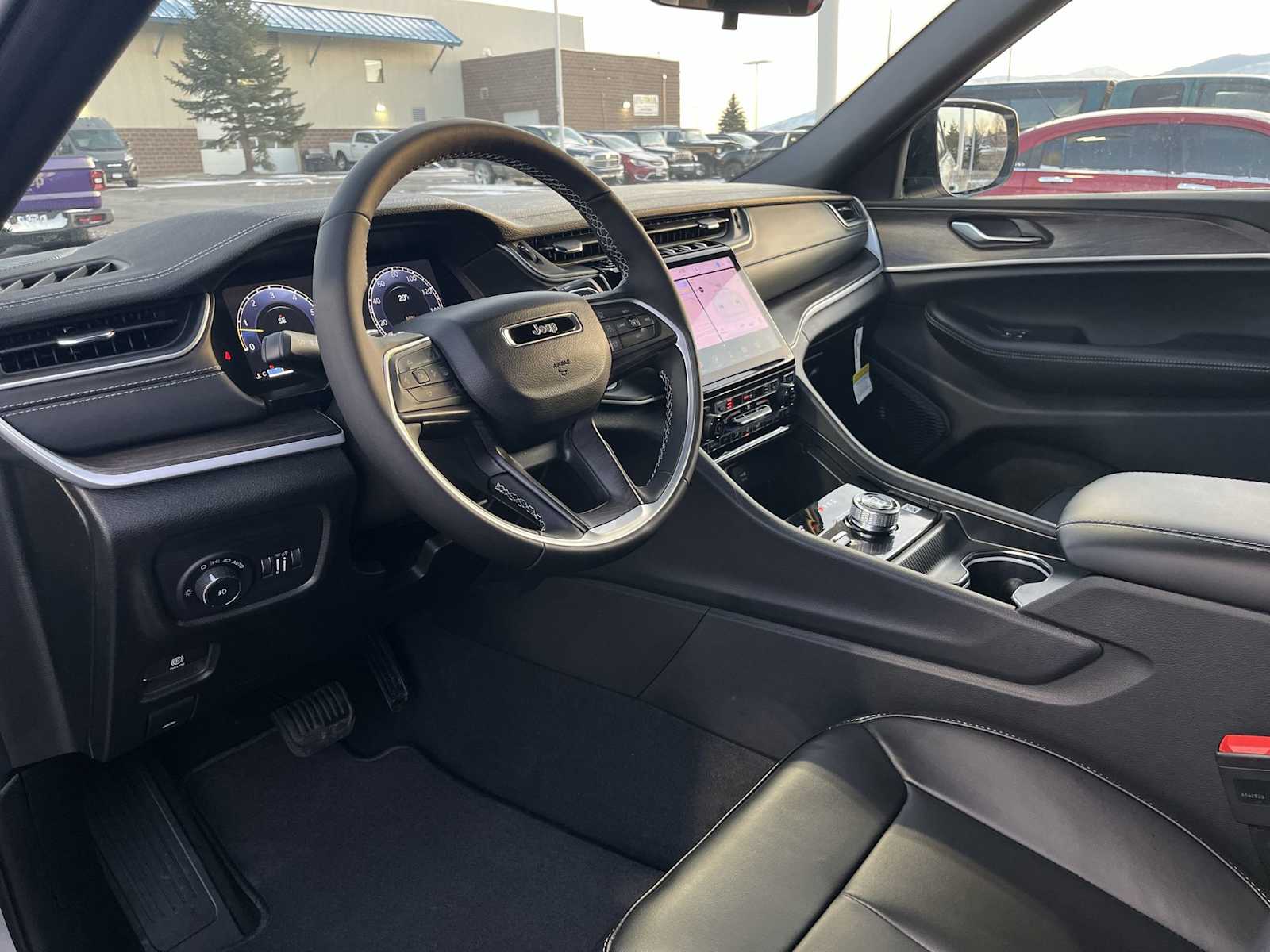 Thumbnail: 2025 Jeep Grand Cherokee - 2