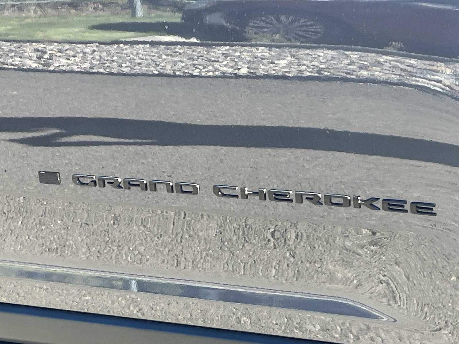 Thumbnail: 2025 Jeep Grand Cherokee - 7