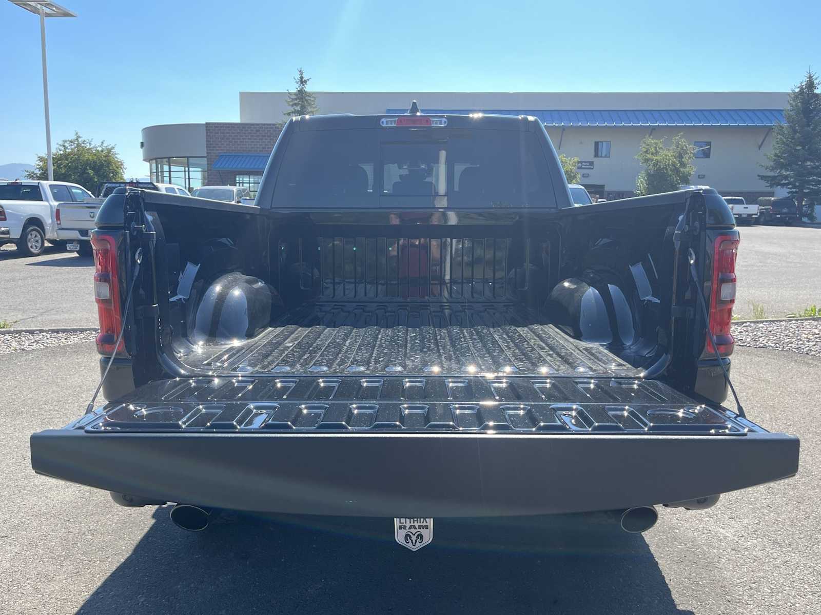 Thumbnail: 2026 RAM 1500 - 19