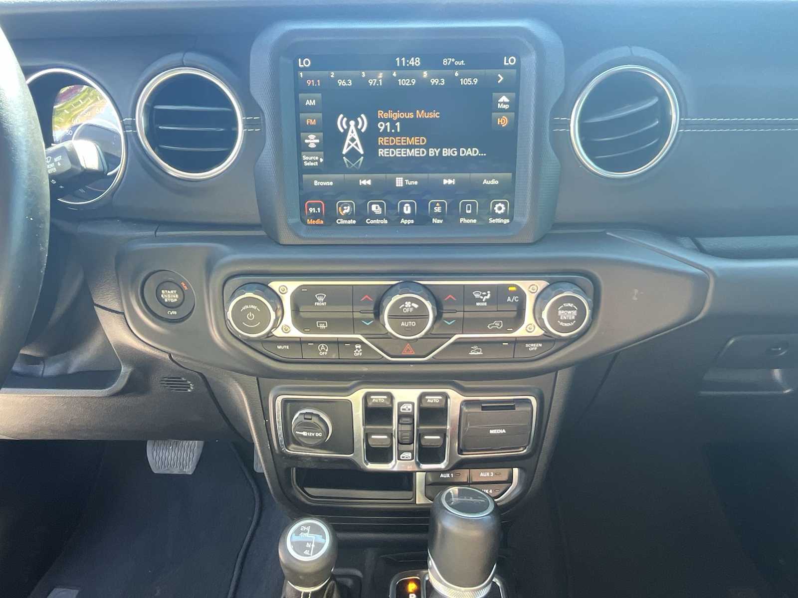 Thumbnail: 2020 Jeep Gladiator - 16