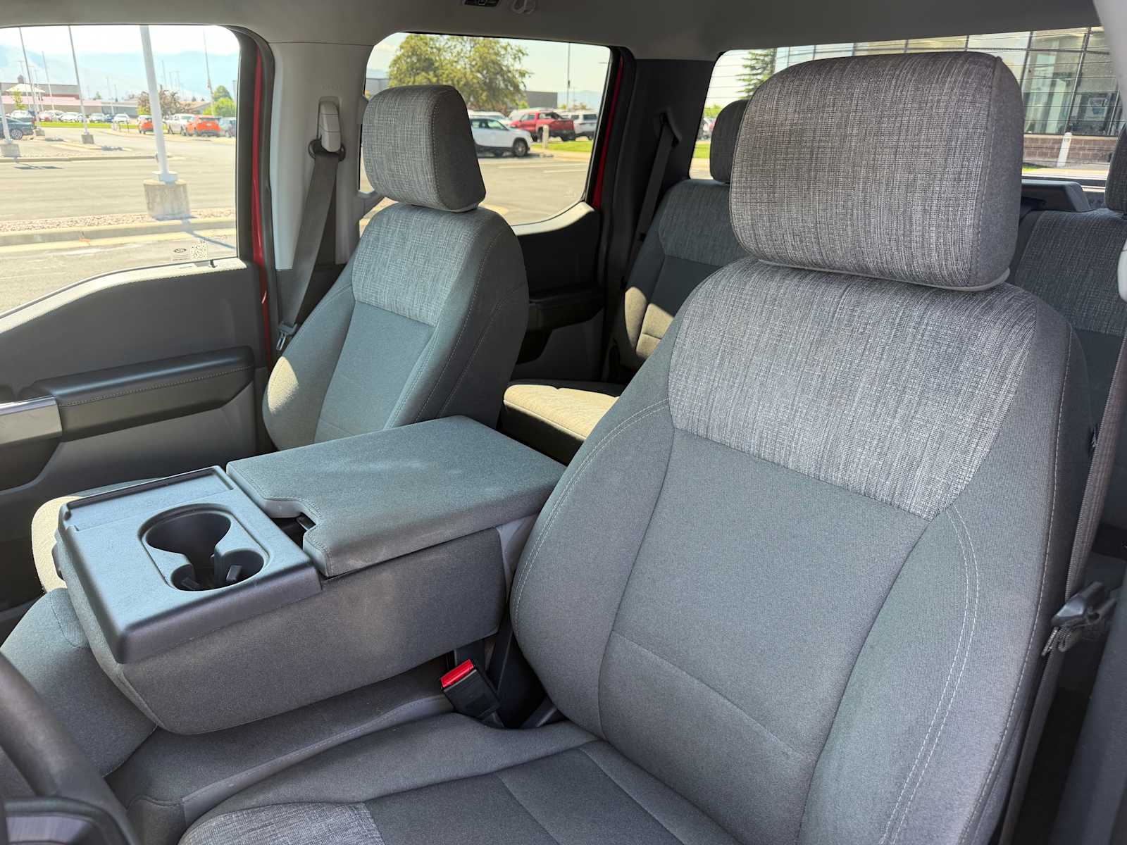 2022 Ford F-150 XLT - Photo 11