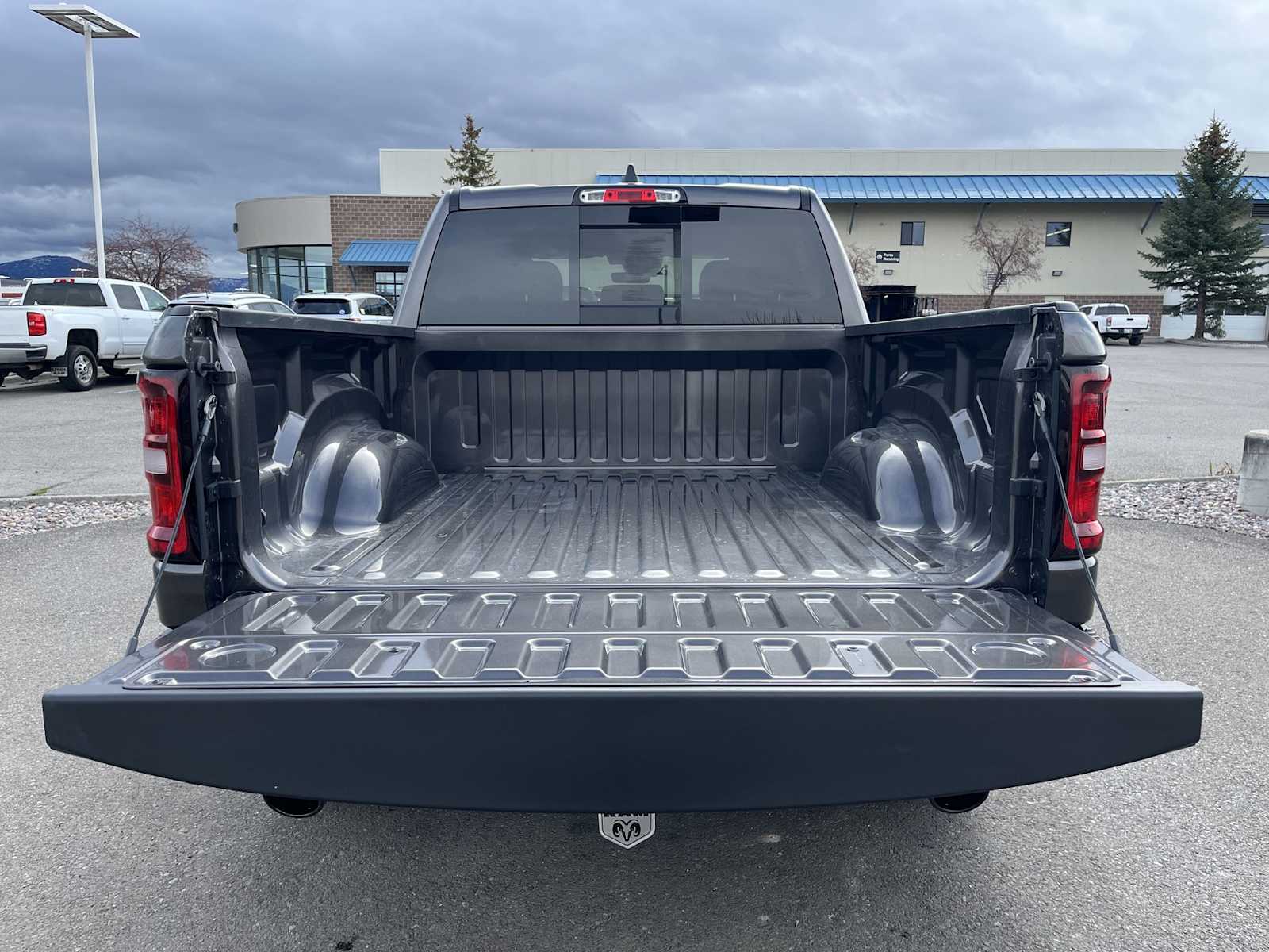 Thumbnail: 2026 RAM 1500 - 19