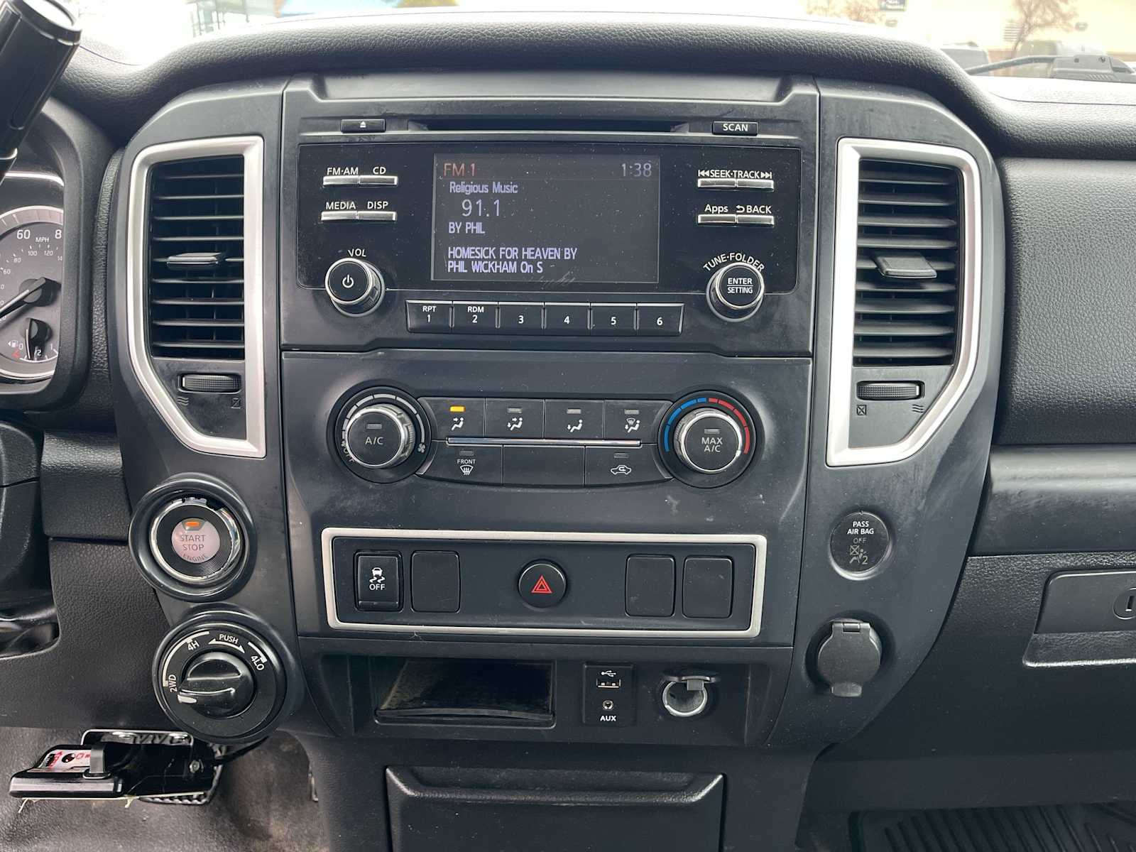 Thumbnail: 2017 Nissan Titan - 16